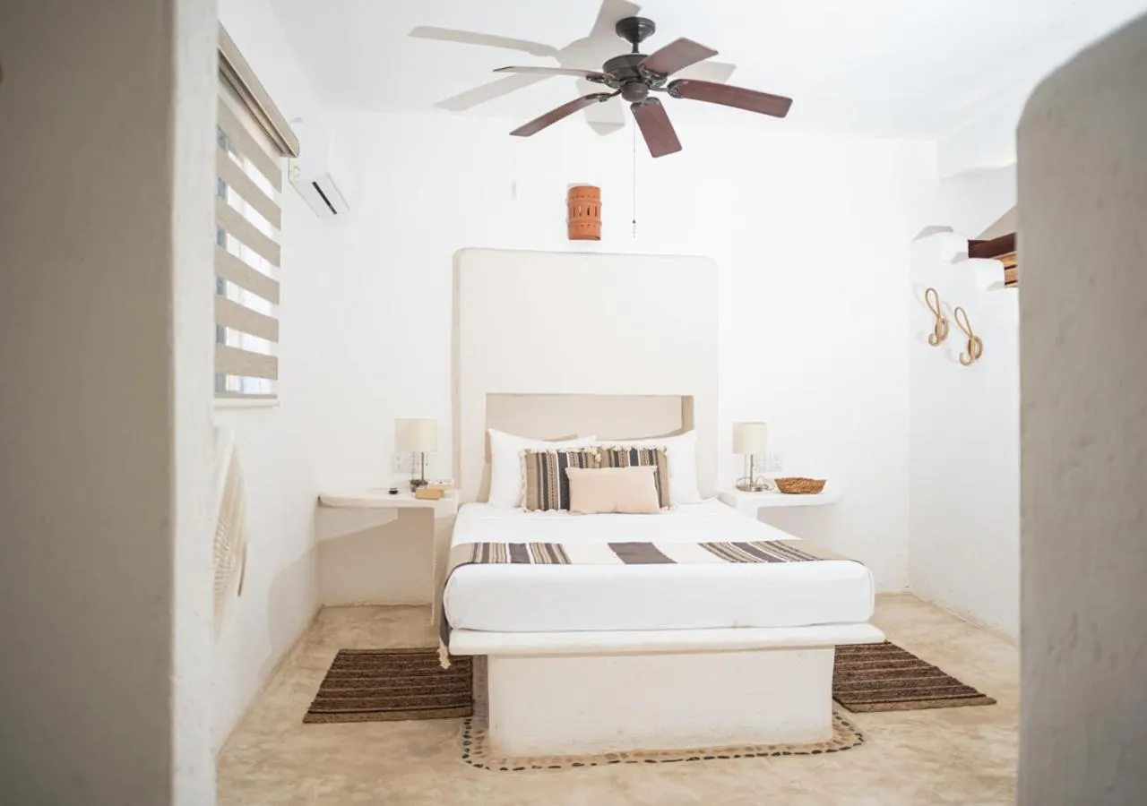 Bed in Villa Los Mangles Boutique Hotel