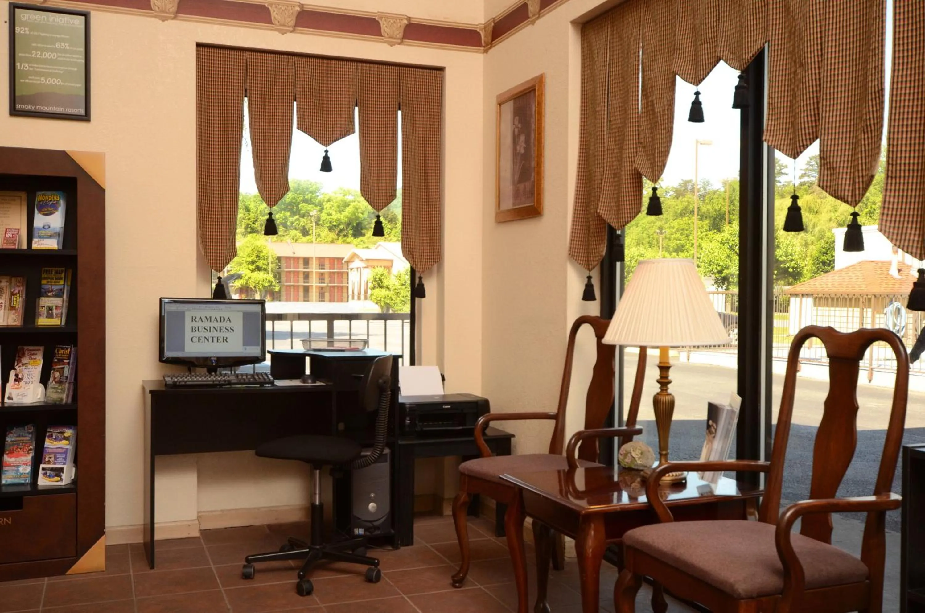 Day in Days Inn By Wyndham Pigeon Forge South