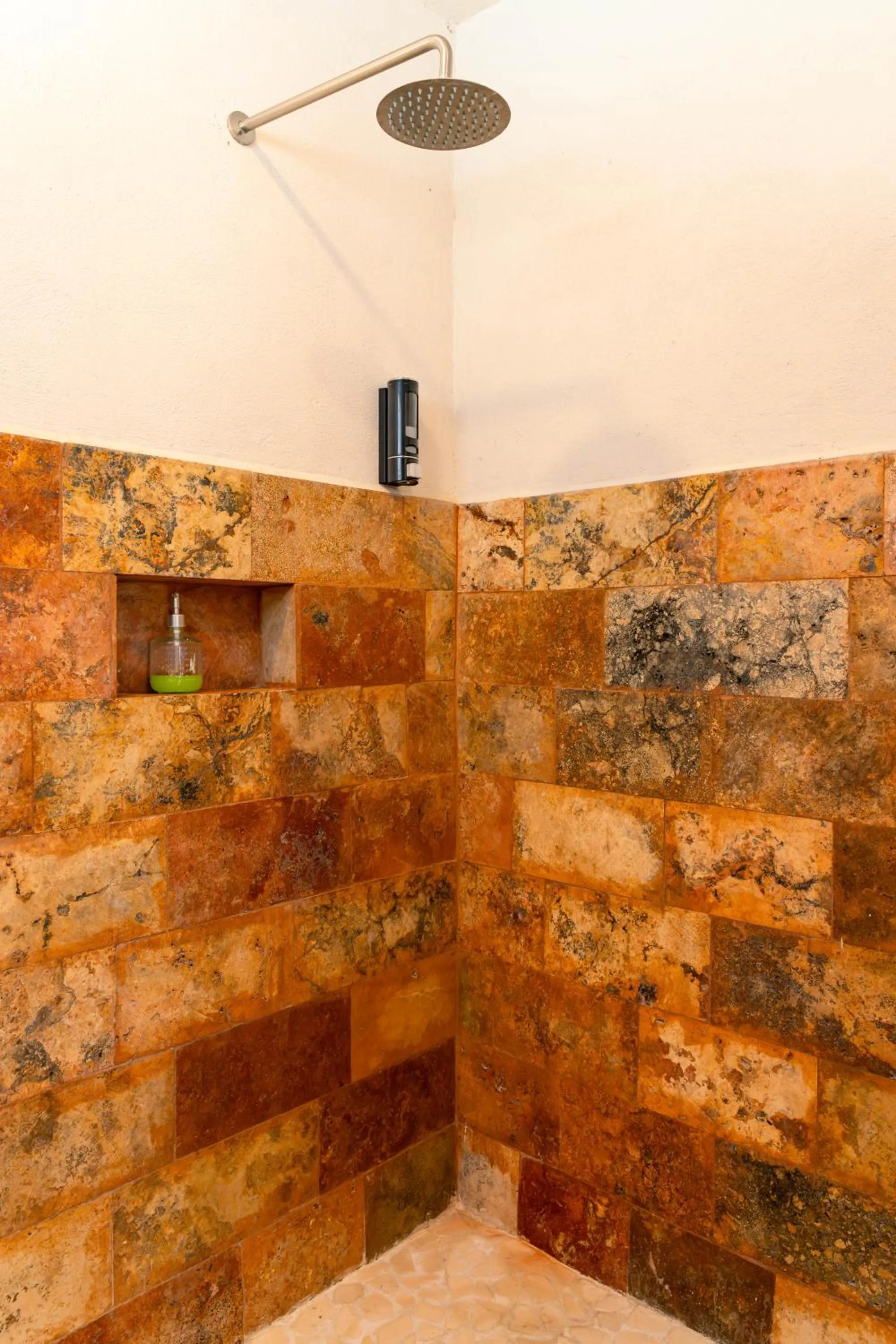 Shower in Río Tinto Hotel Boutique