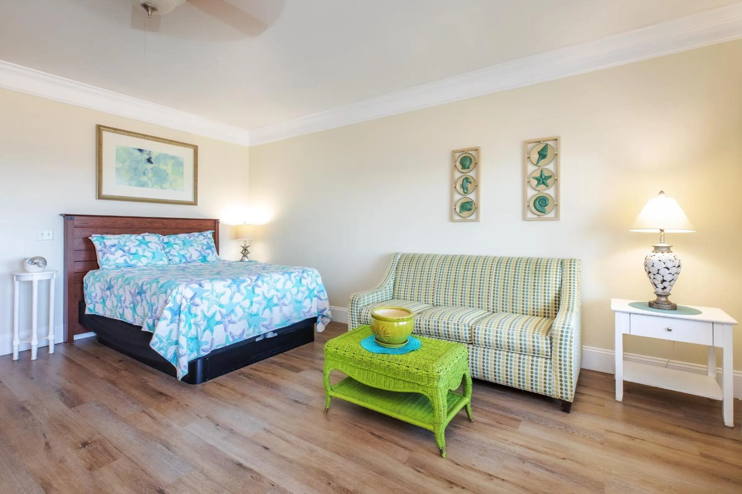 Bed in Atlantic Breeze Suites