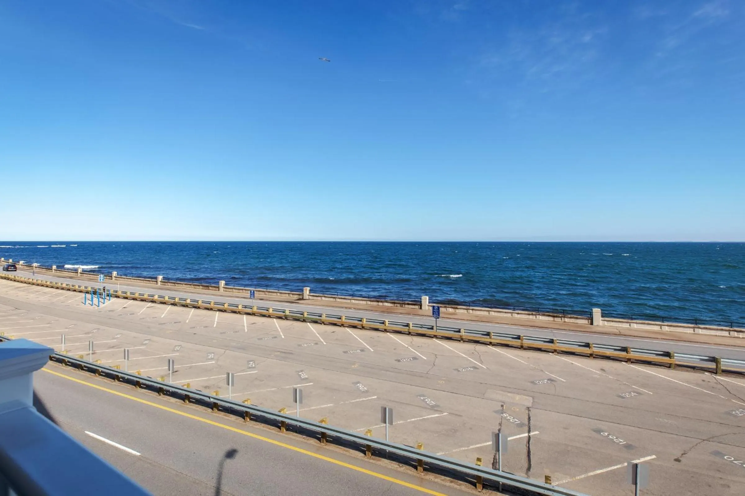 Atlantic Breeze Suites