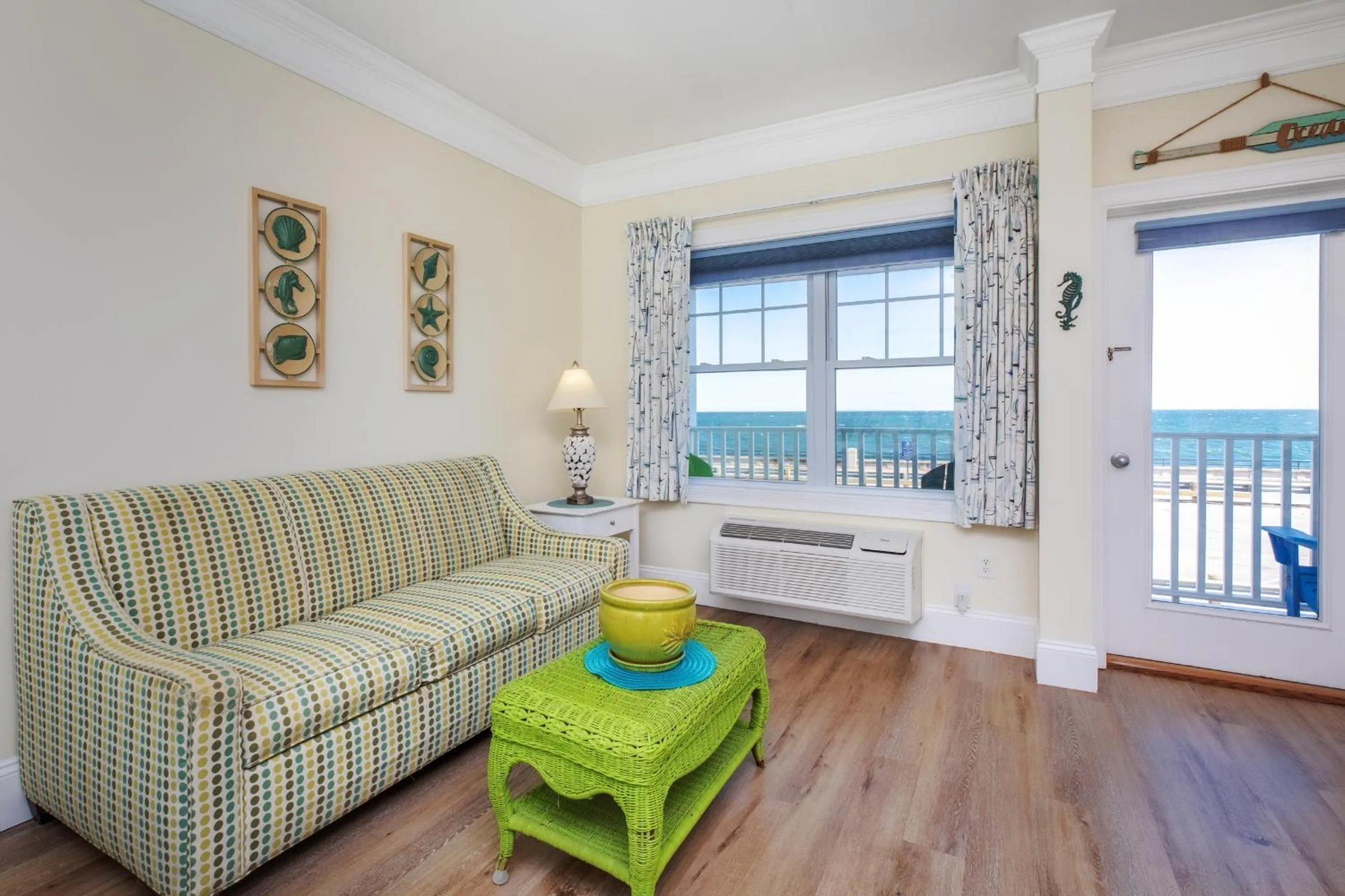 Atlantic Breeze Suites