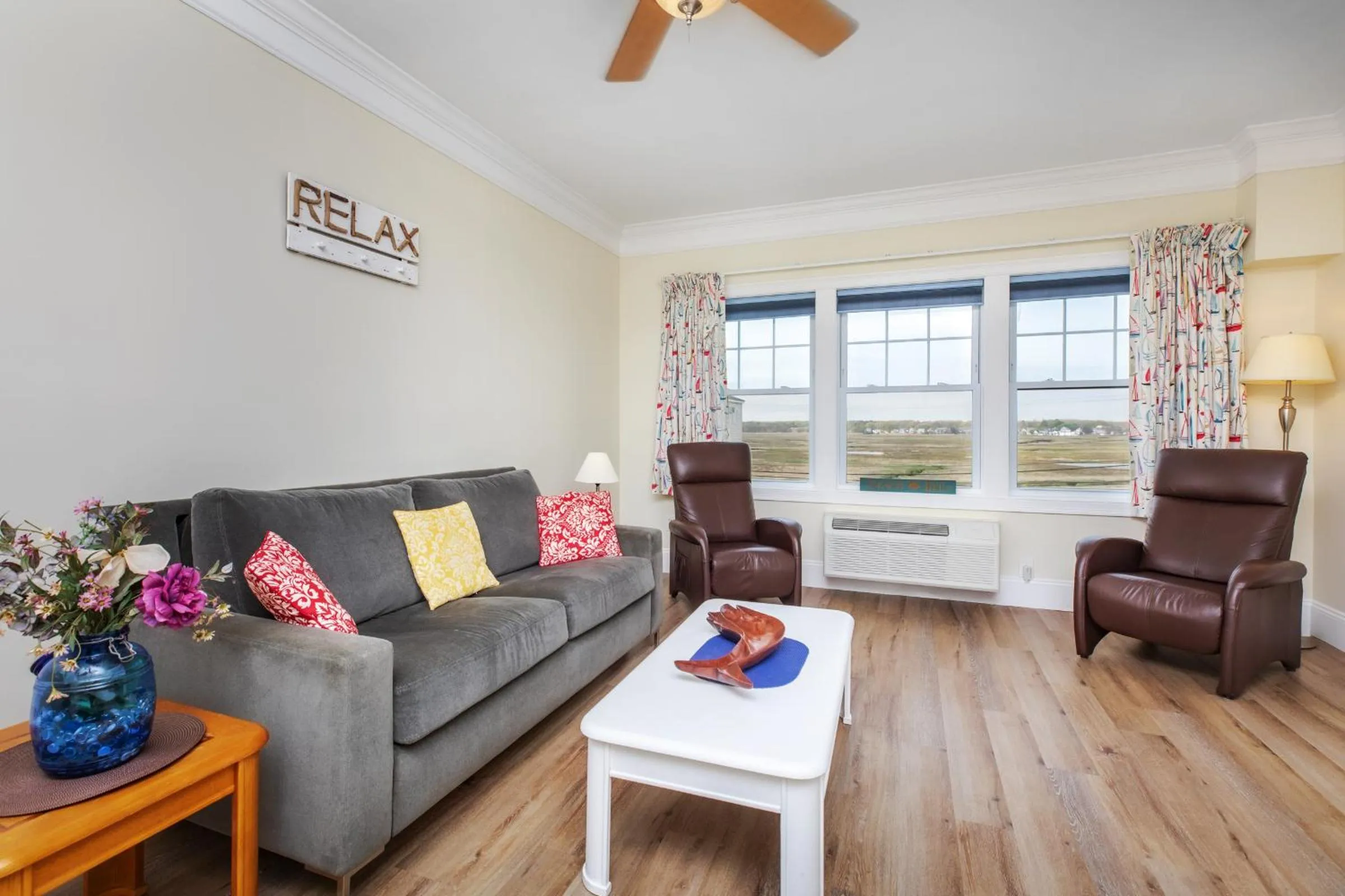 Atlantic Breeze Suites