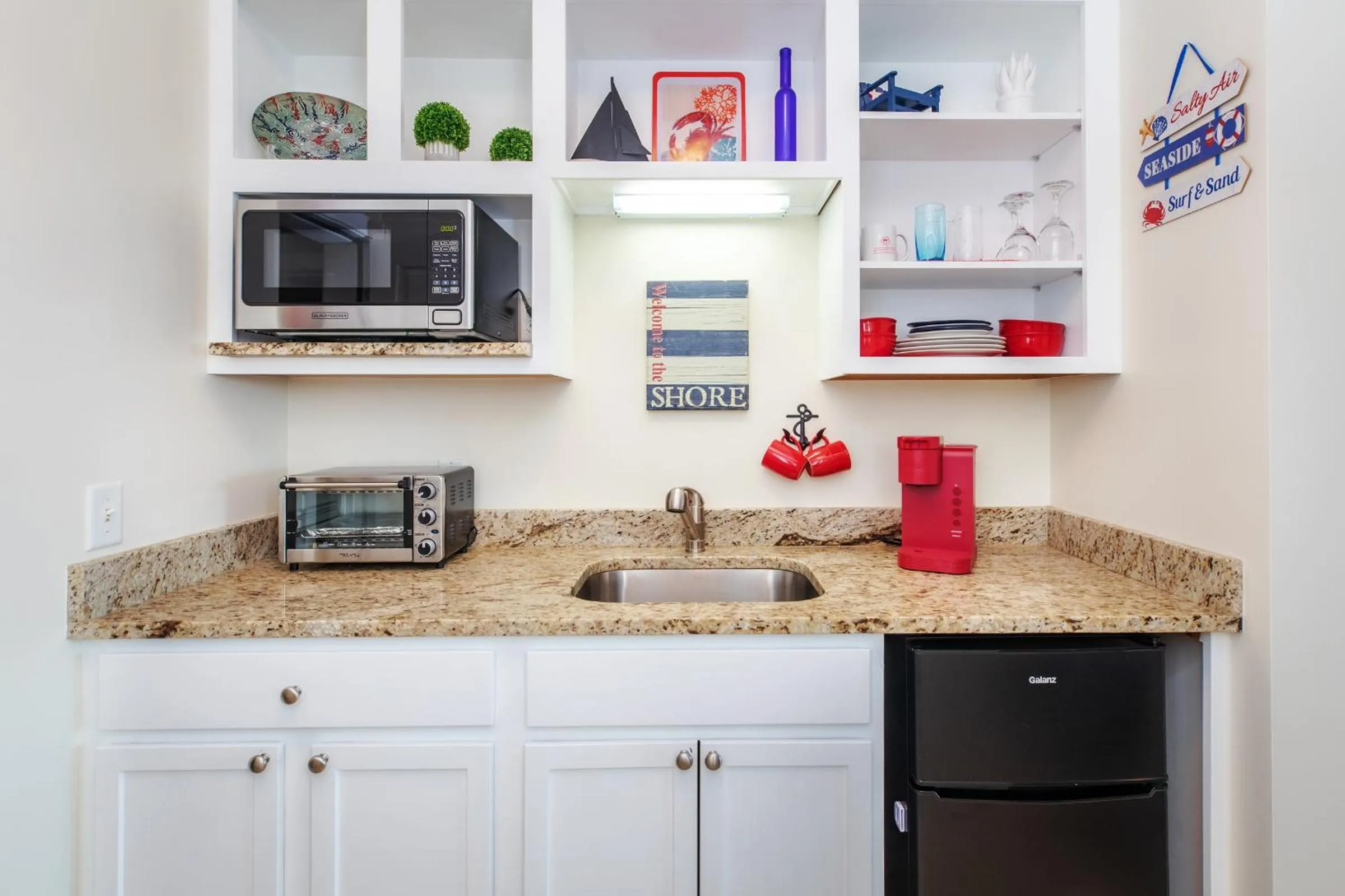 Atlantic Breeze Suites