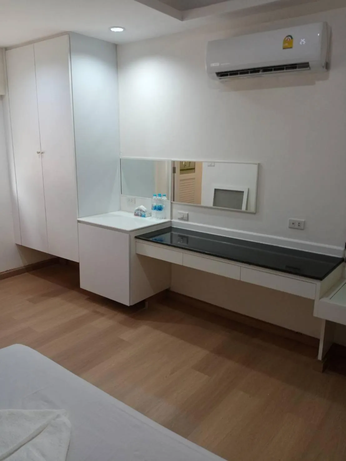 air conditioner, Bed in Royal Garden Home Hotel