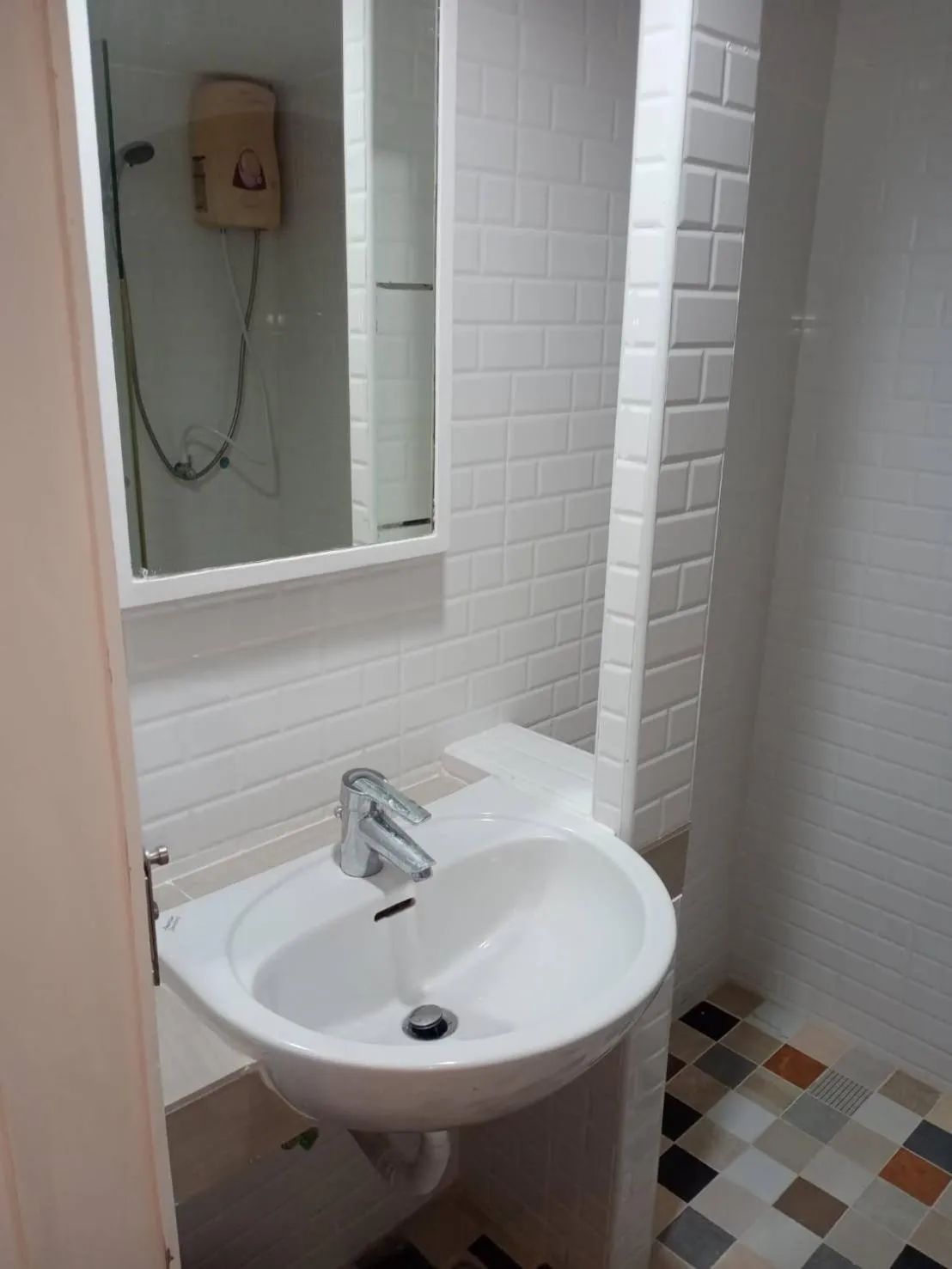 Bathroom in Royal Garden Home Hotel