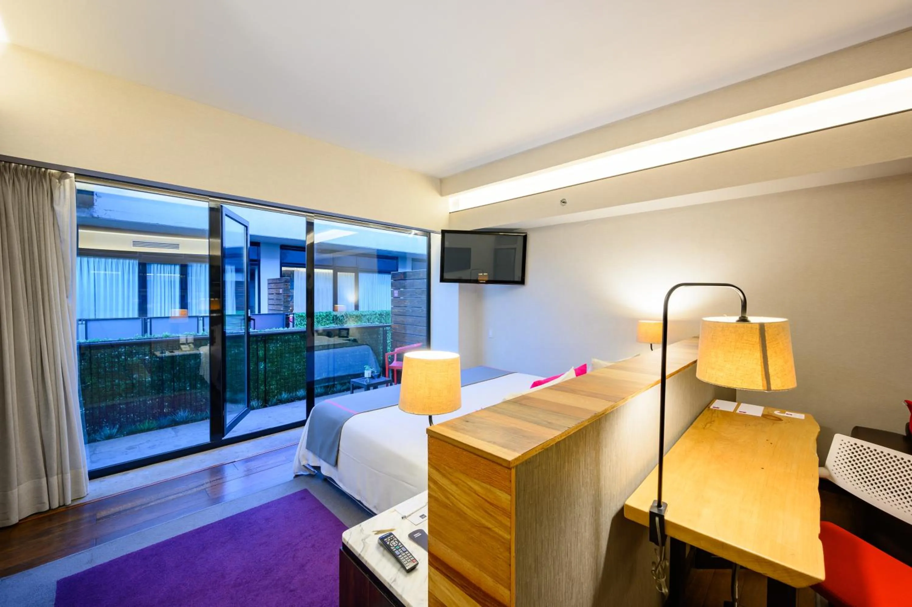 Photo of the whole room, Bed in Las Suites Campos Eliseos