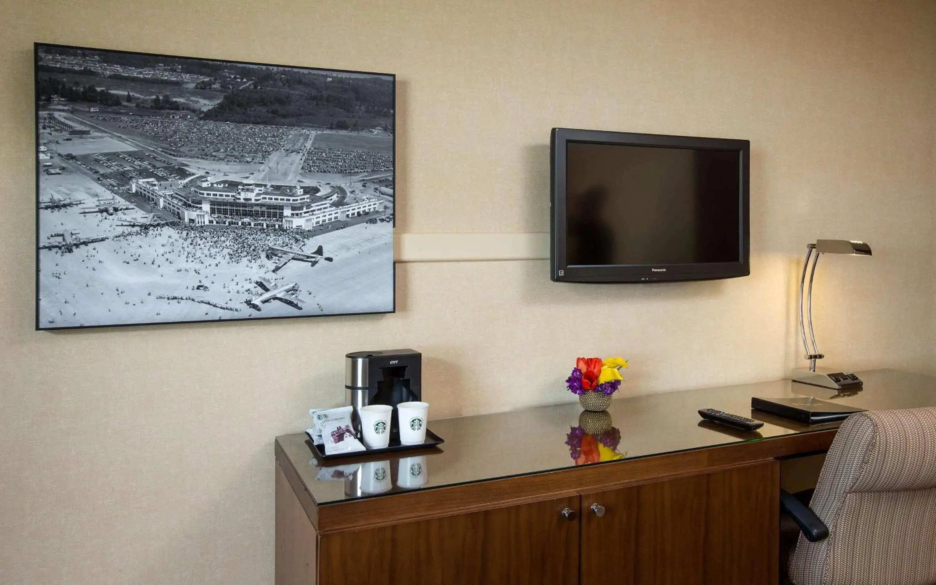 King Room in Coast Gateway Hotel King Room in Coast Gateway Hotel