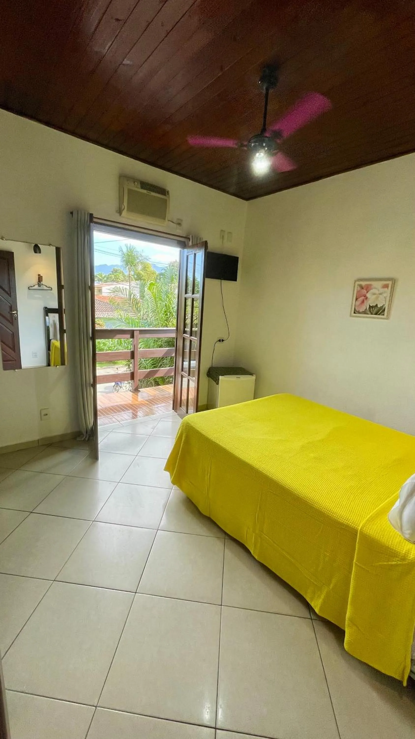 Balcony/Terrace, Bed in Pousada Cores Do Mar