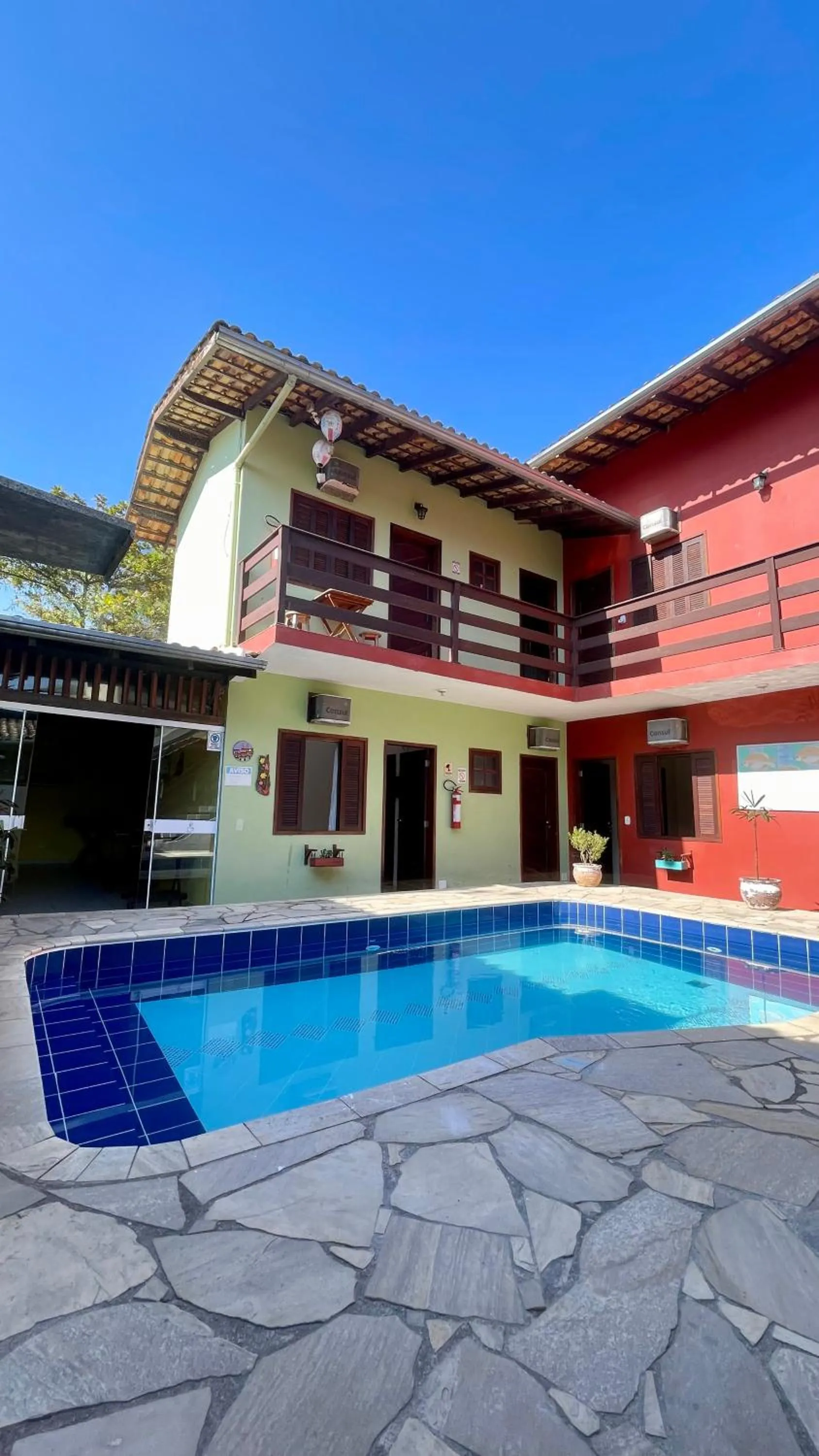 Swimming pool in Pousada Cores Do Mar