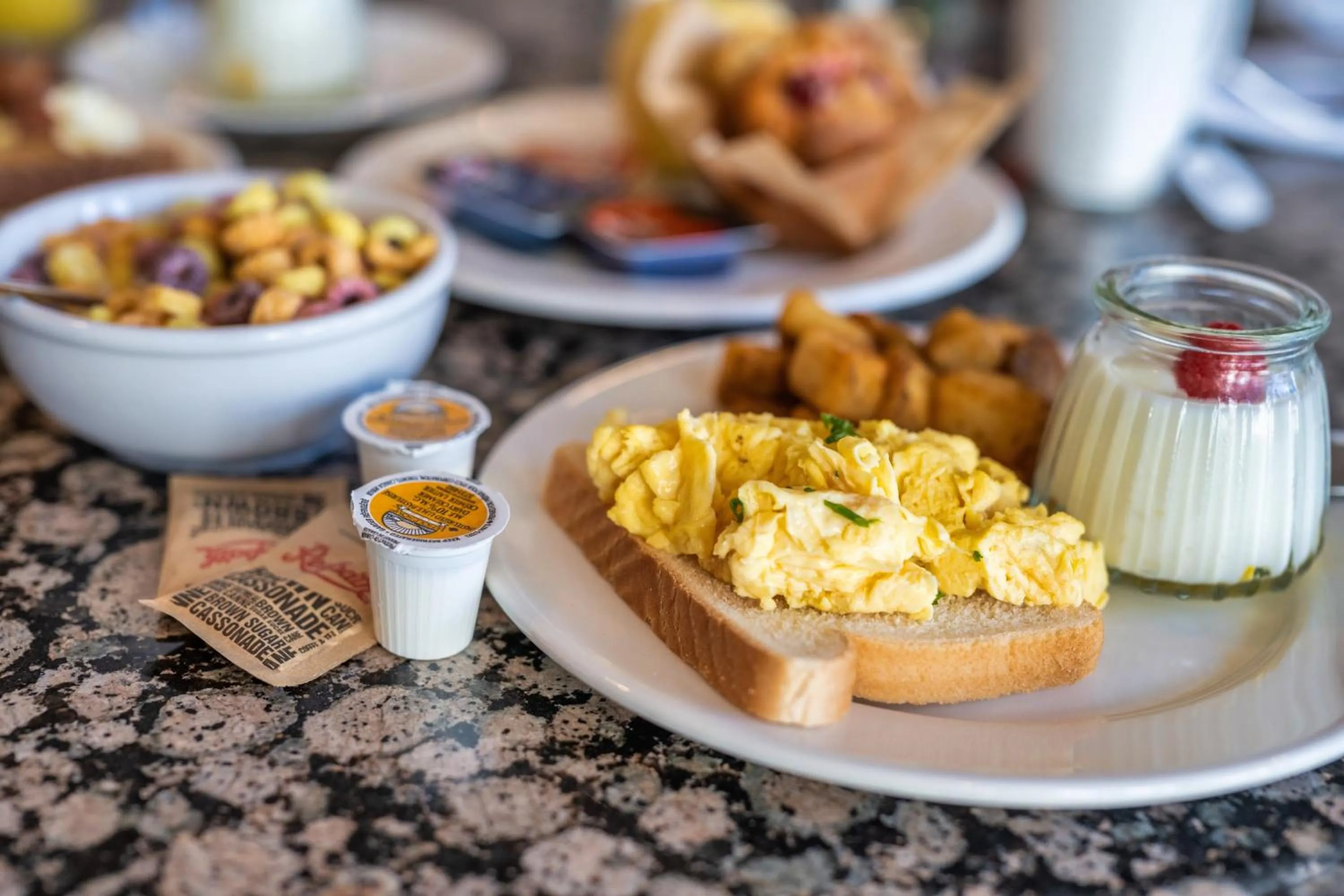 Breakfast in Coast Discovery Inn