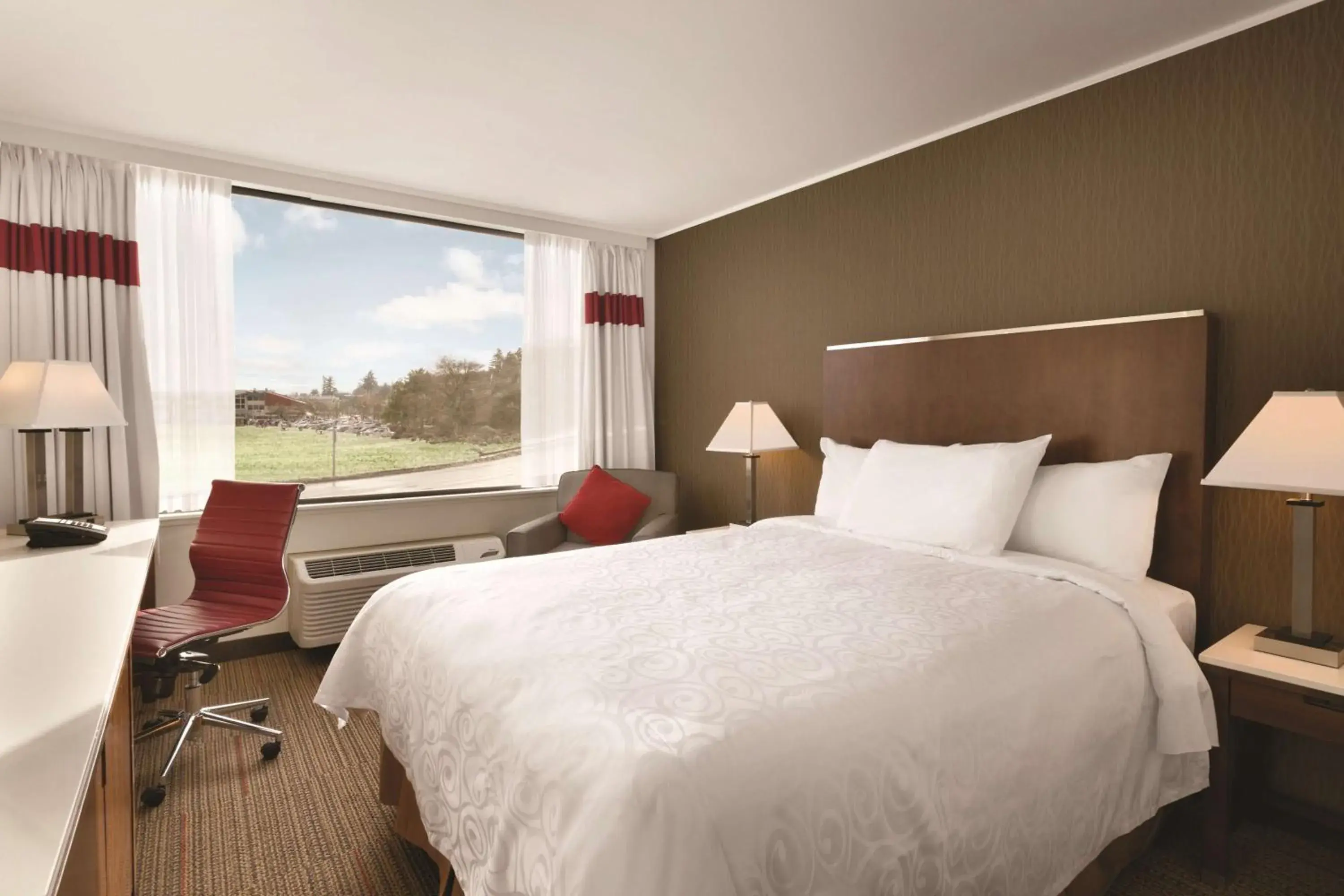 Coast Marine Wing - Queen Room in Coast Discovery Inn Coast Marine Wing - Queen Room in Coast Discovery Inn