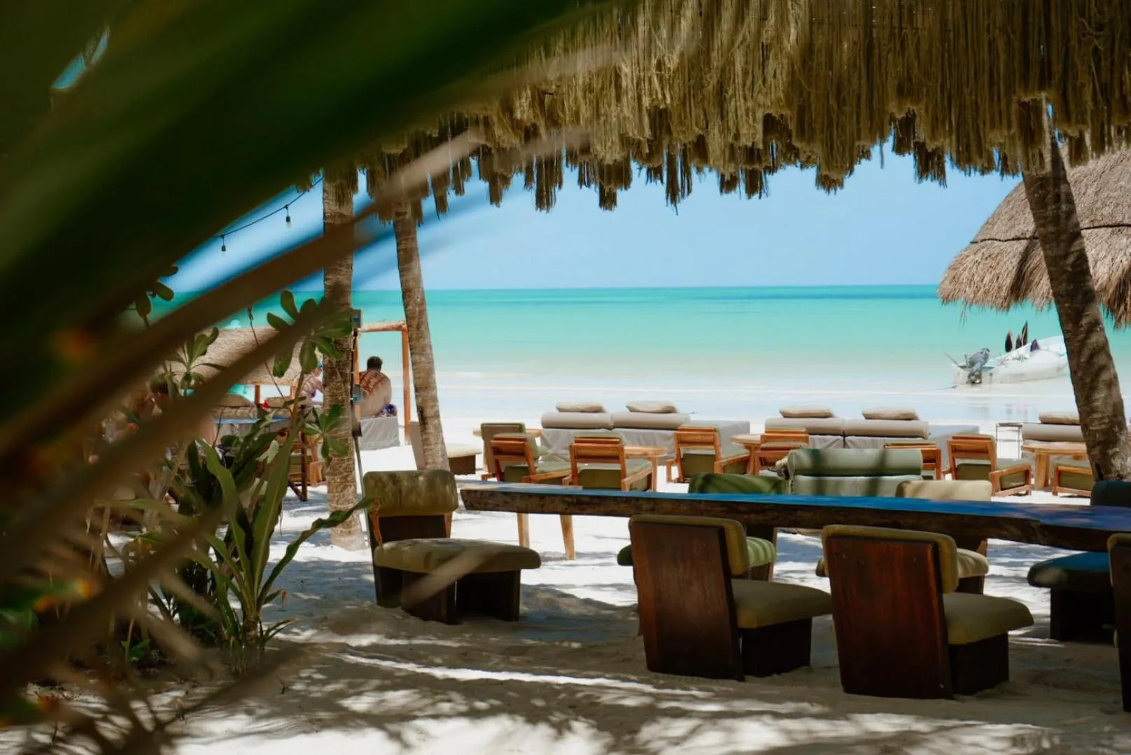 Restaurant/places to eat in Casa Las Tortugas Petit Beach Hotel & Spa