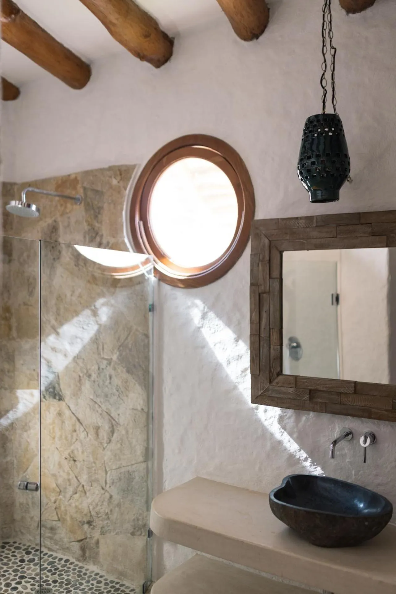 Bathroom in Casa Las Tortugas Petit Beach Hotel & Spa