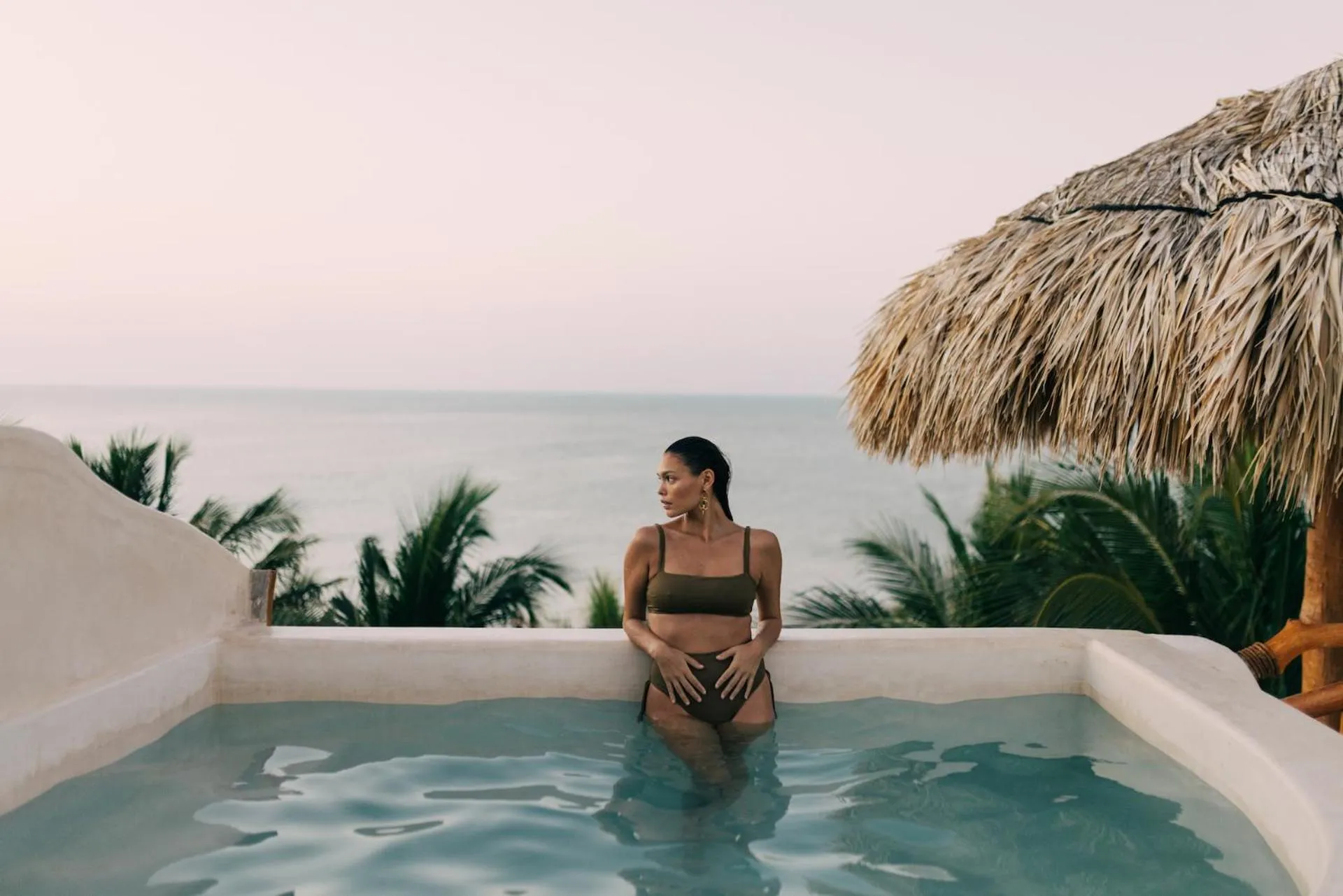 Swimming pool in Casa Las Tortugas Petit Beach Hotel & Spa