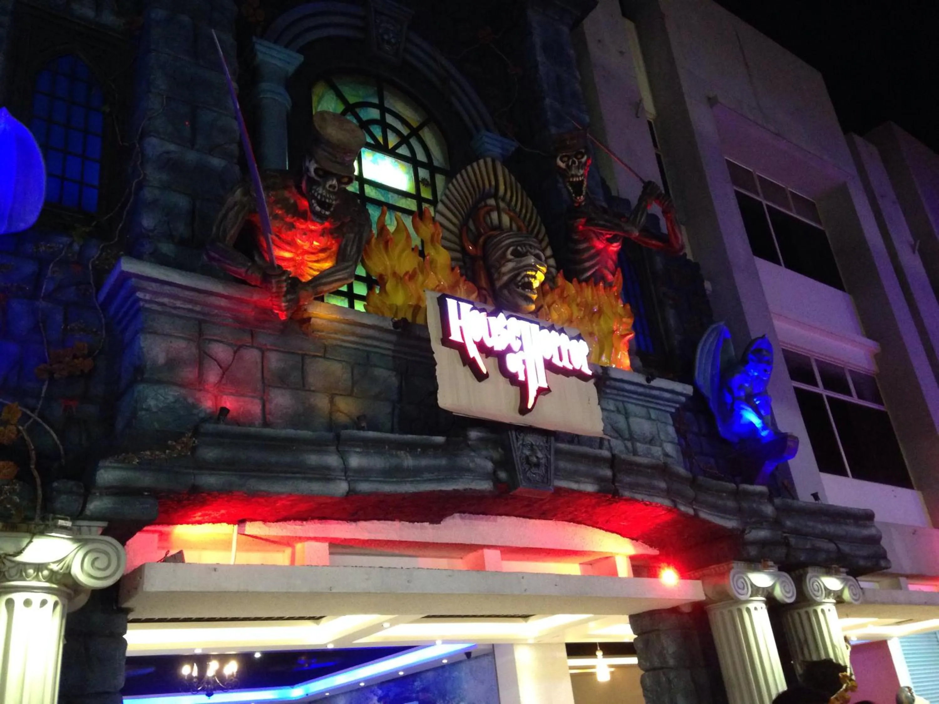 Property building in [SLEEPS 4 PAX] @ I-CITY