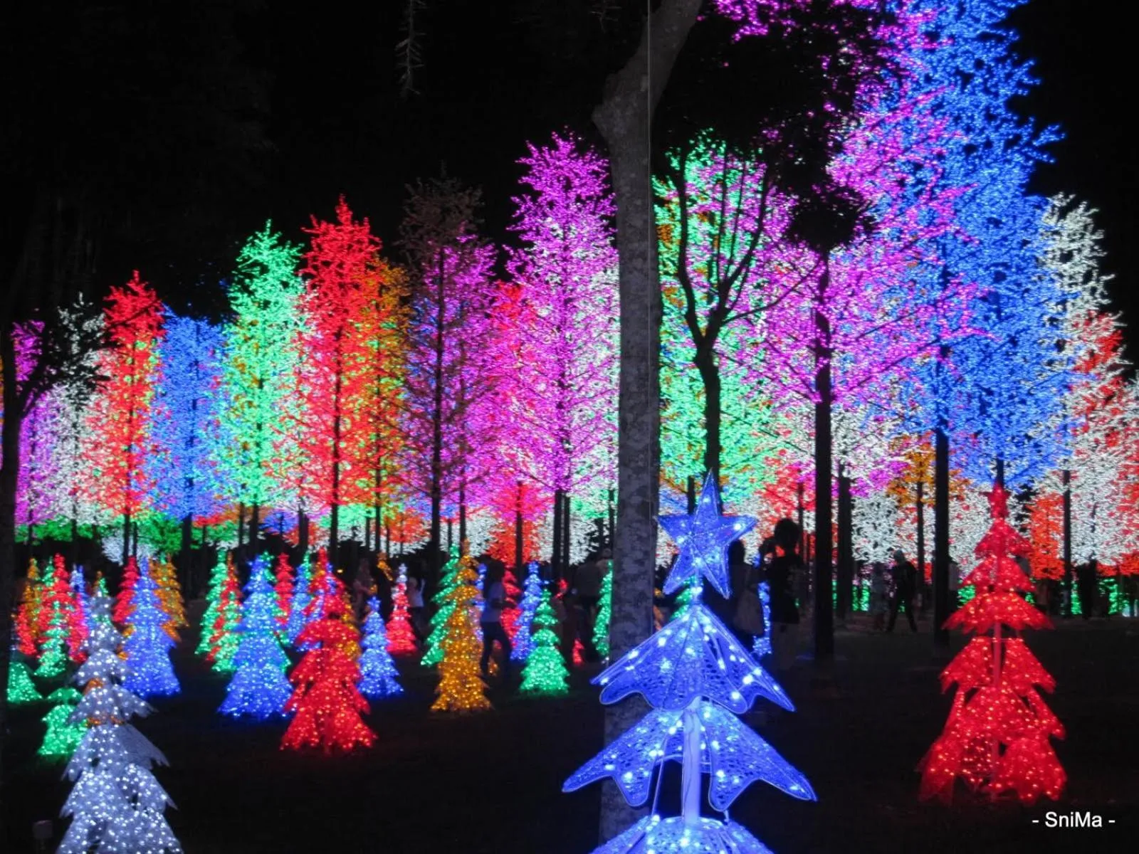 Property building in [SLEEPS 4 PAX] @ I-CITY