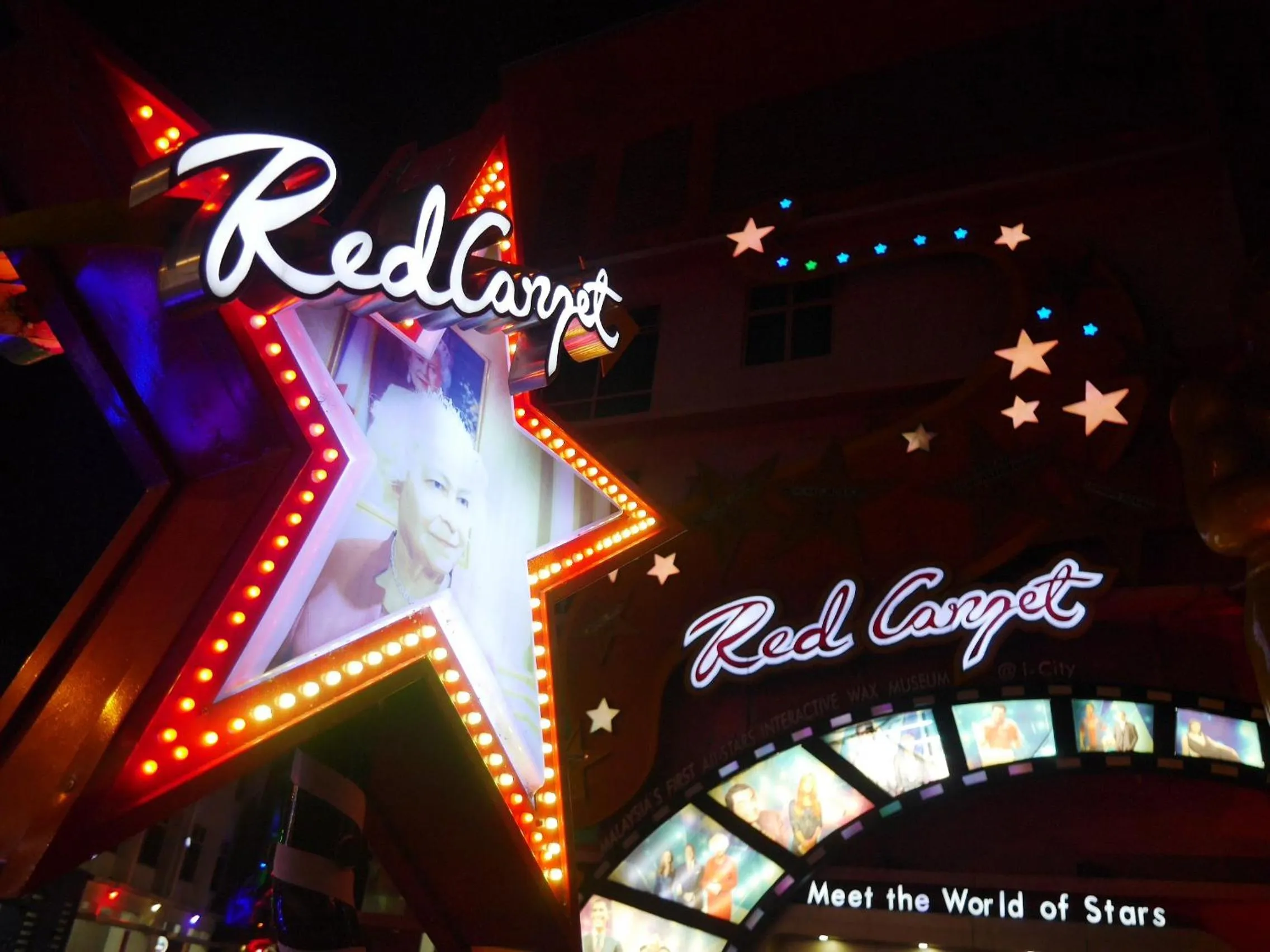 Property building in [SLEEPS 4 PAX] @ I-CITY