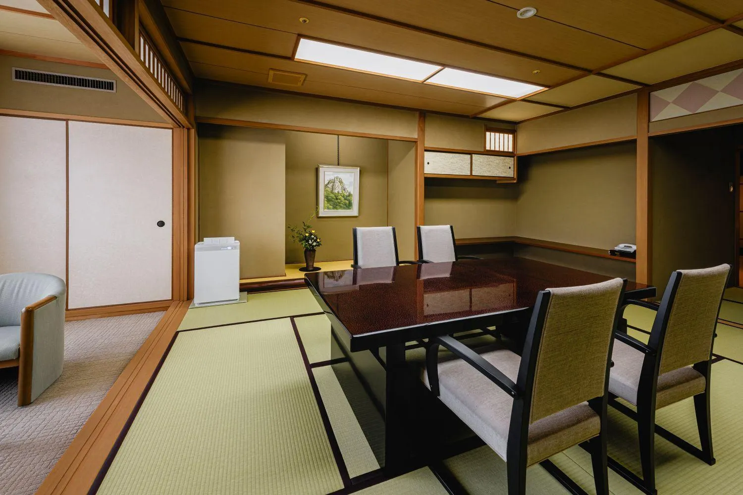 Dining area in Kinzan