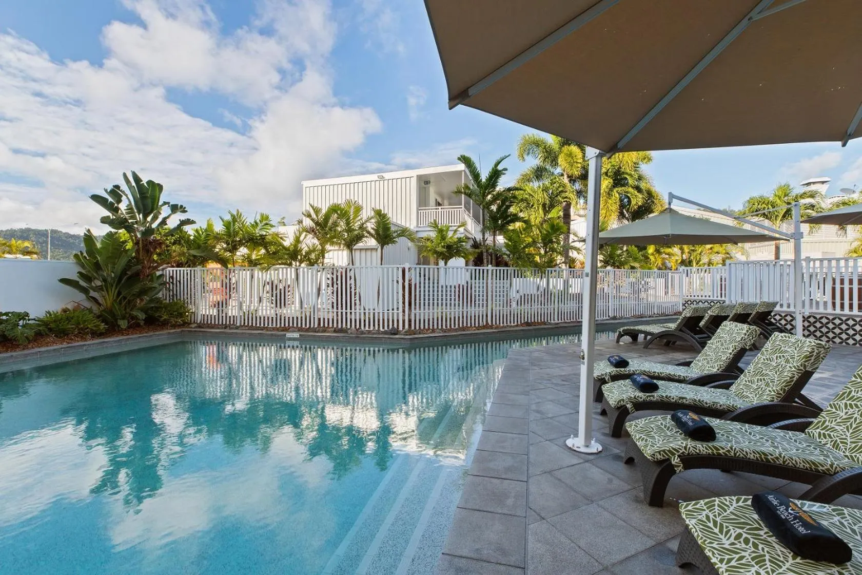 Swimming pool in Airlie Beach Hotel