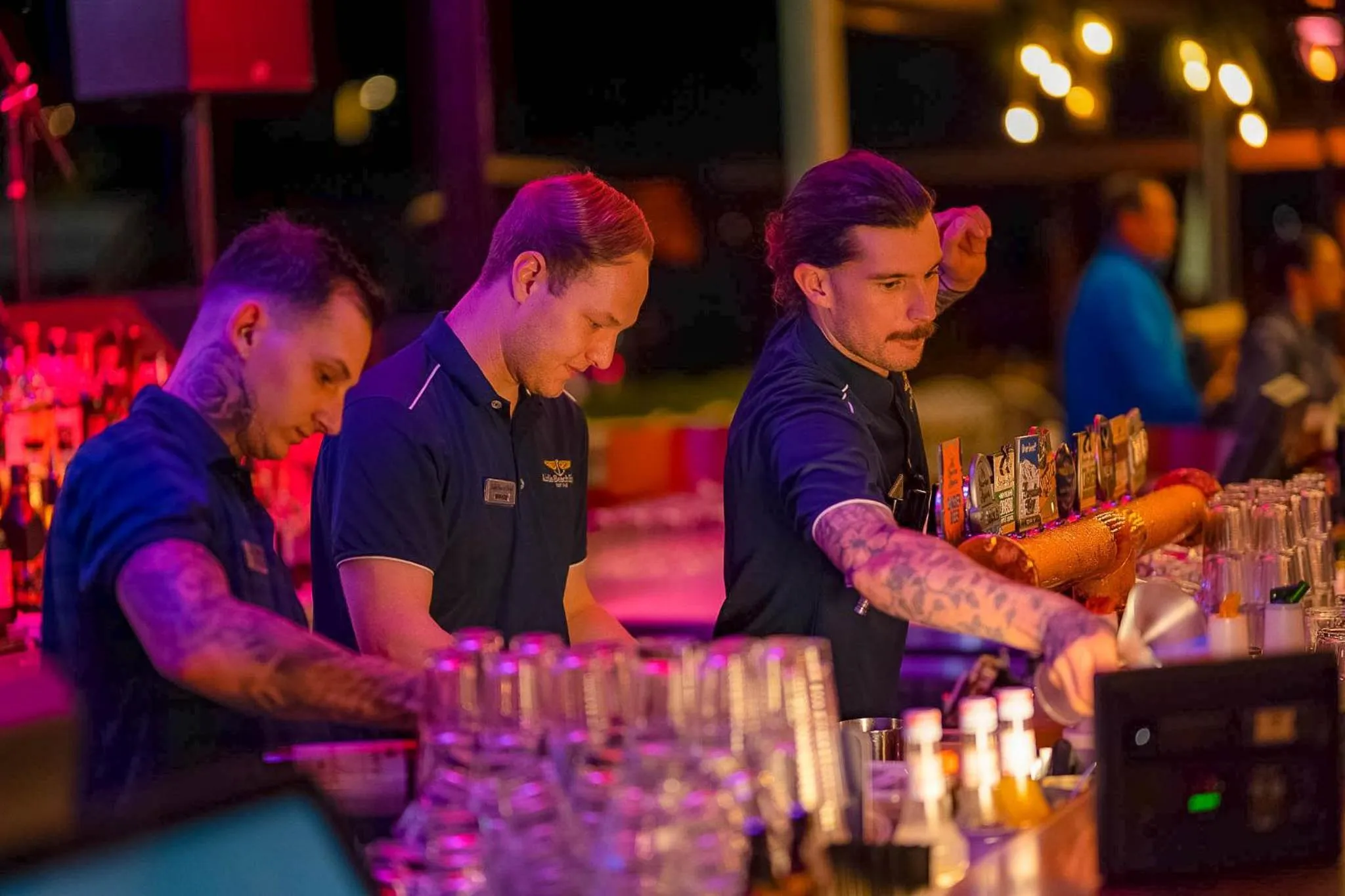 Lounge or bar in Airlie Beach Hotel