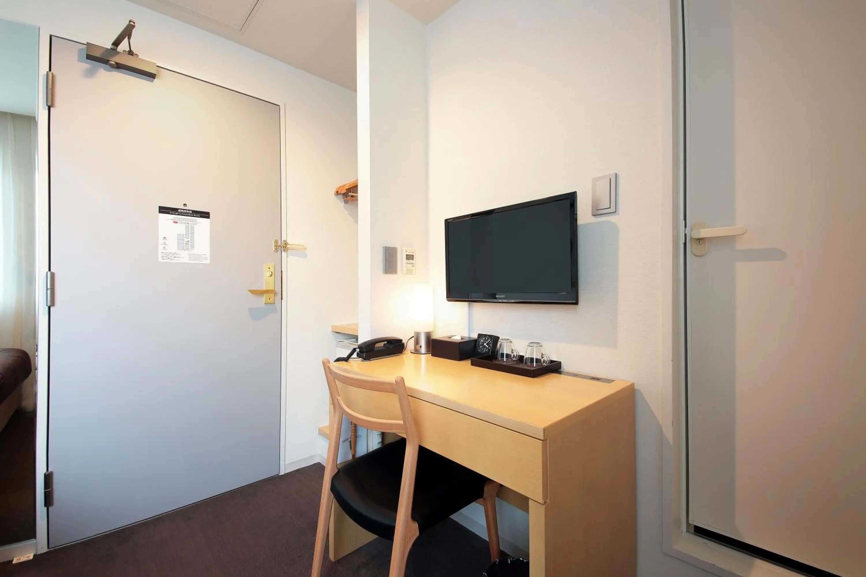 Photo of the whole room in Hotel Asia Center of Japan