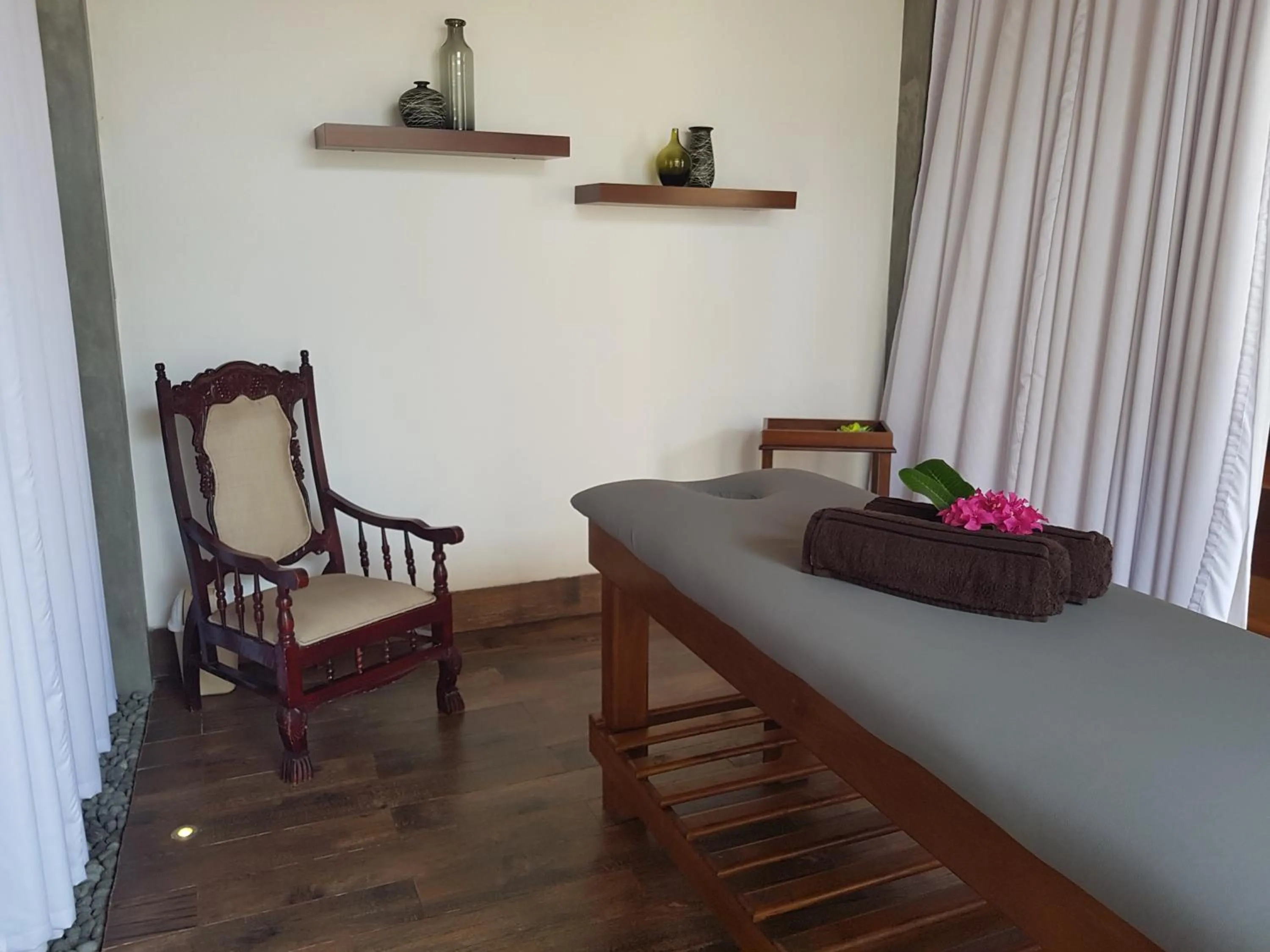 Spa and wellness centre/facilities in Camelot Beach Hotel