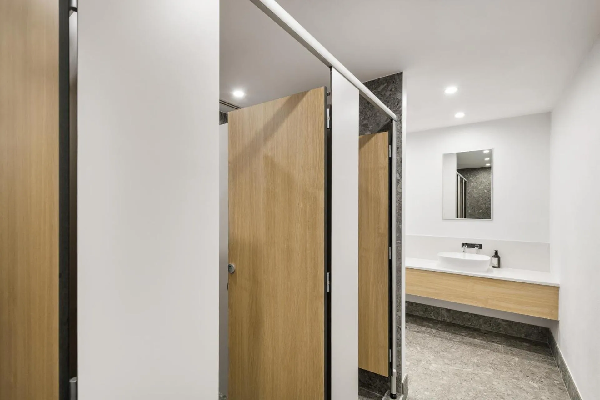 Bathroom in YHA Brisbane City