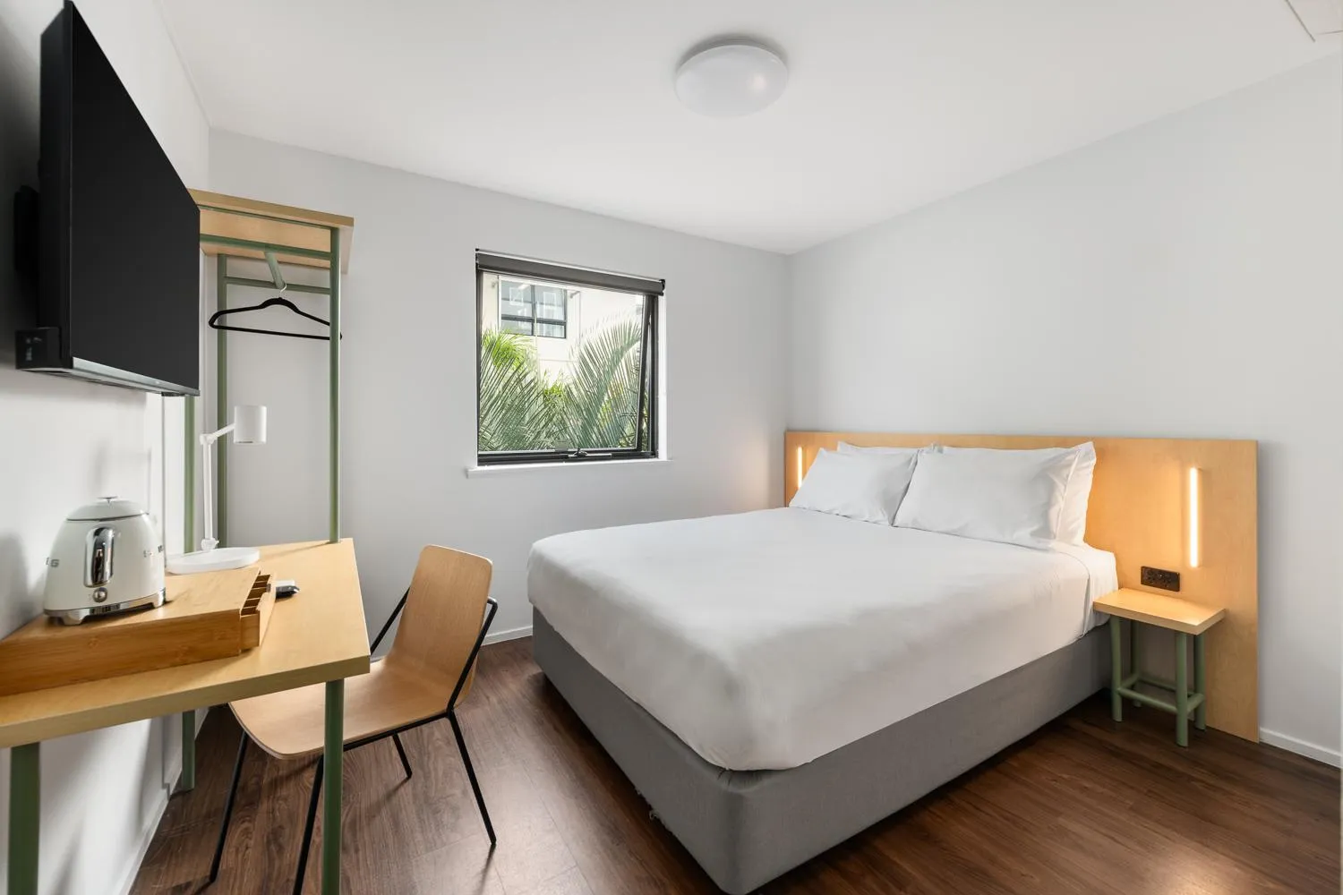 Bed in YHA Brisbane City