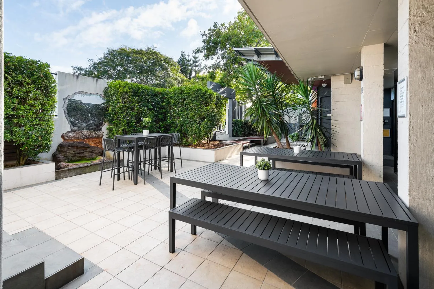 Patio in YHA Brisbane City