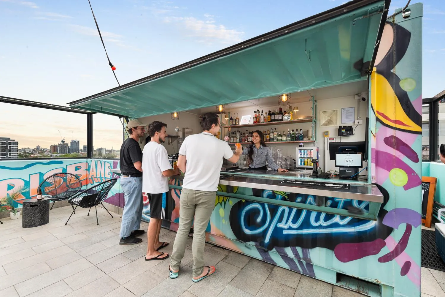 Lounge or bar in YHA Brisbane City