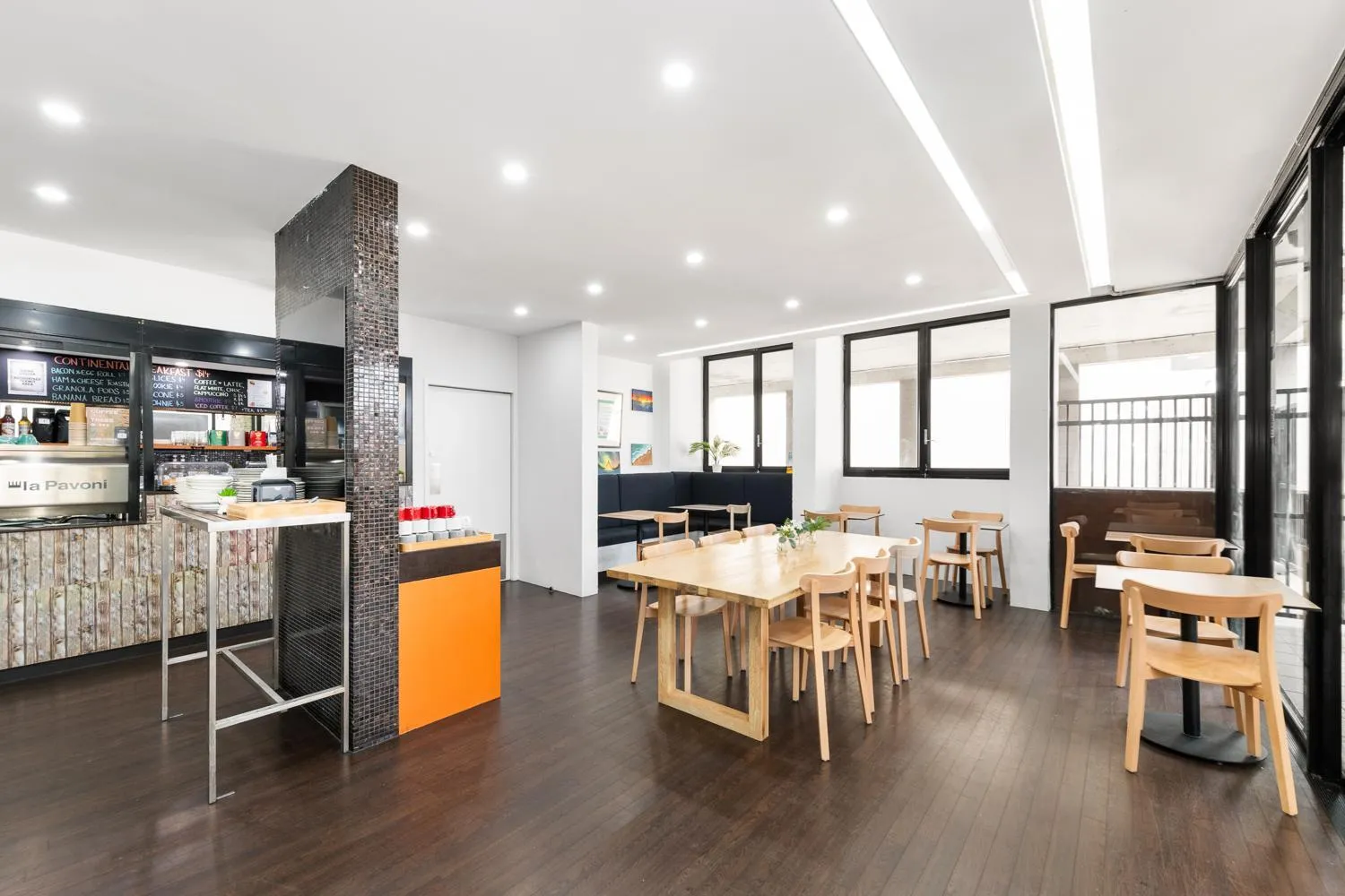 Dining area in YHA Brisbane City