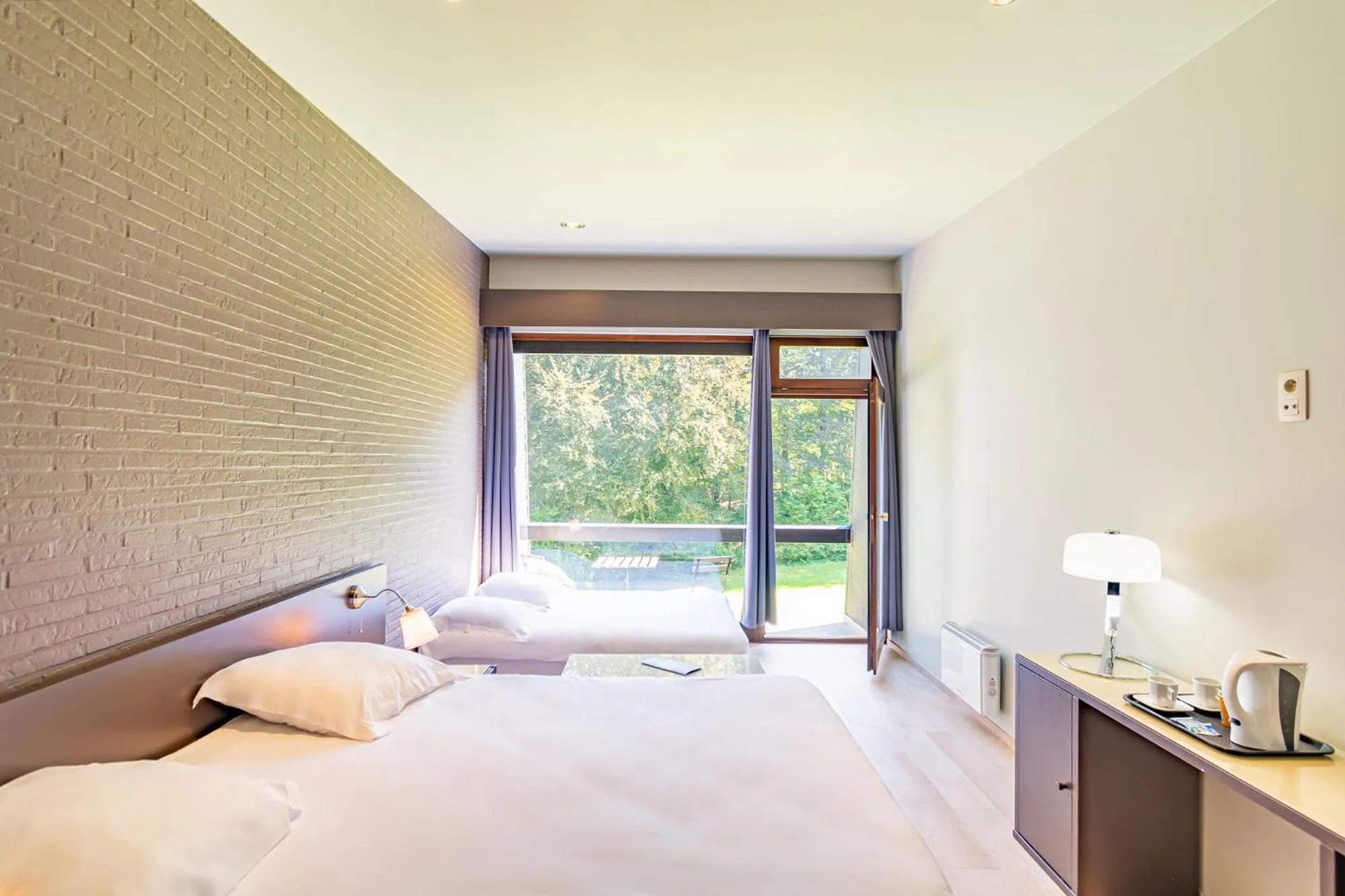 Bedroom in Les Rhodos