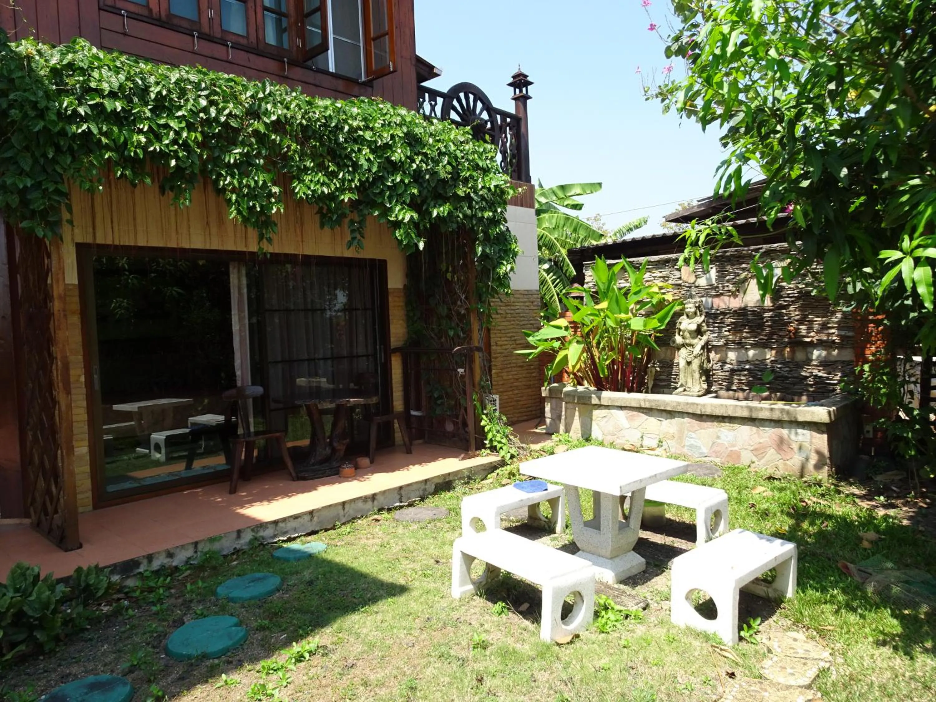Patio in Hidden Holiday House