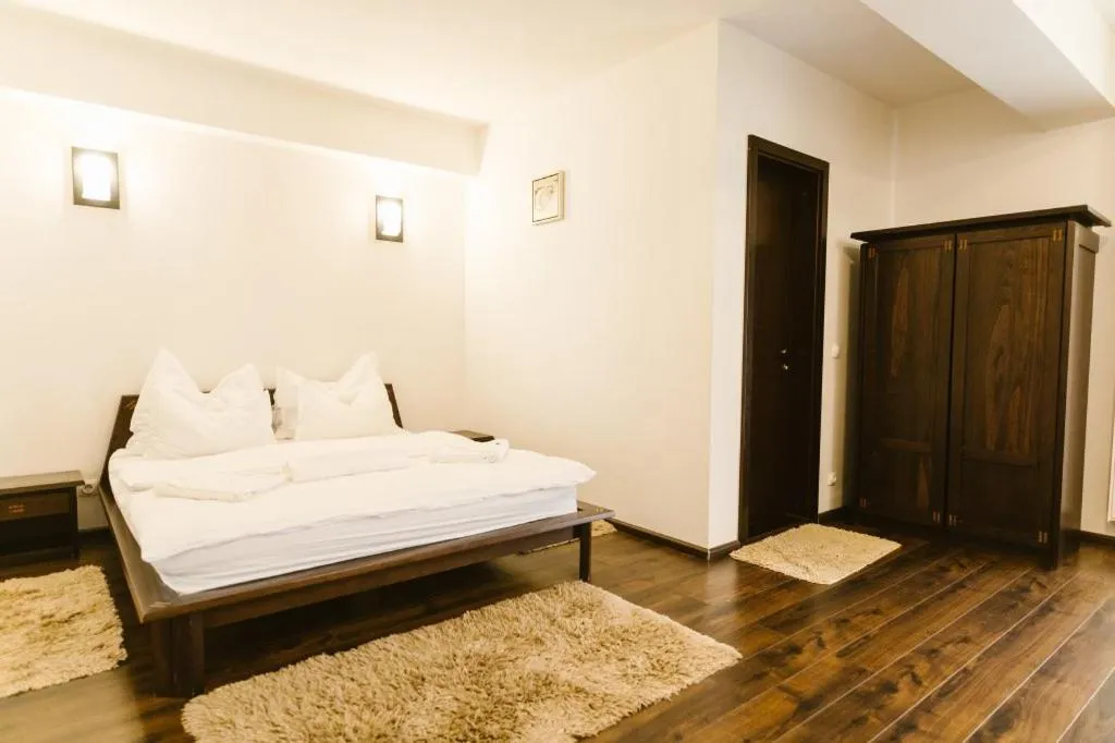 Photo of the whole room, Bed in Hanul Conitei