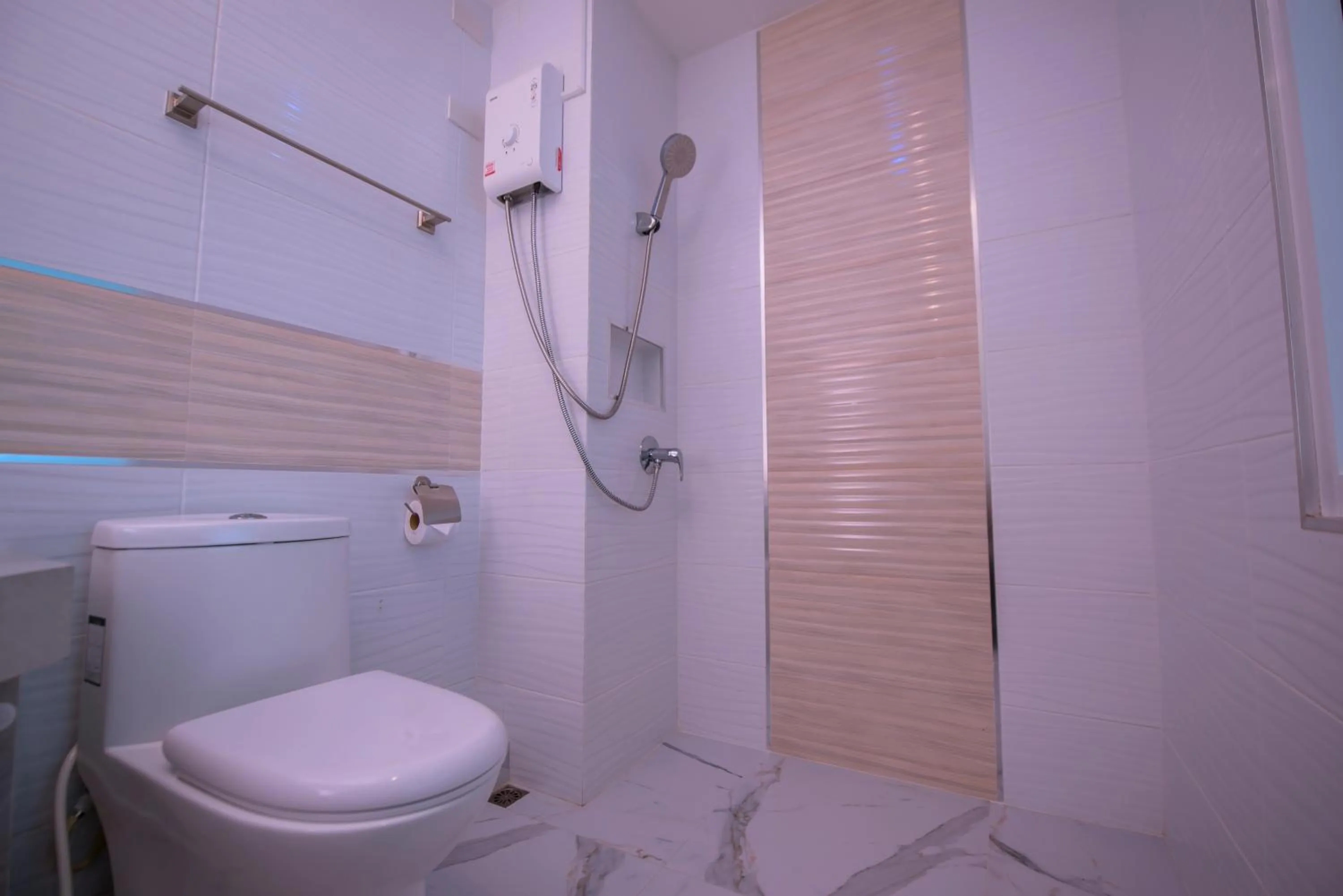 Shower in MS Hotel Sriracha