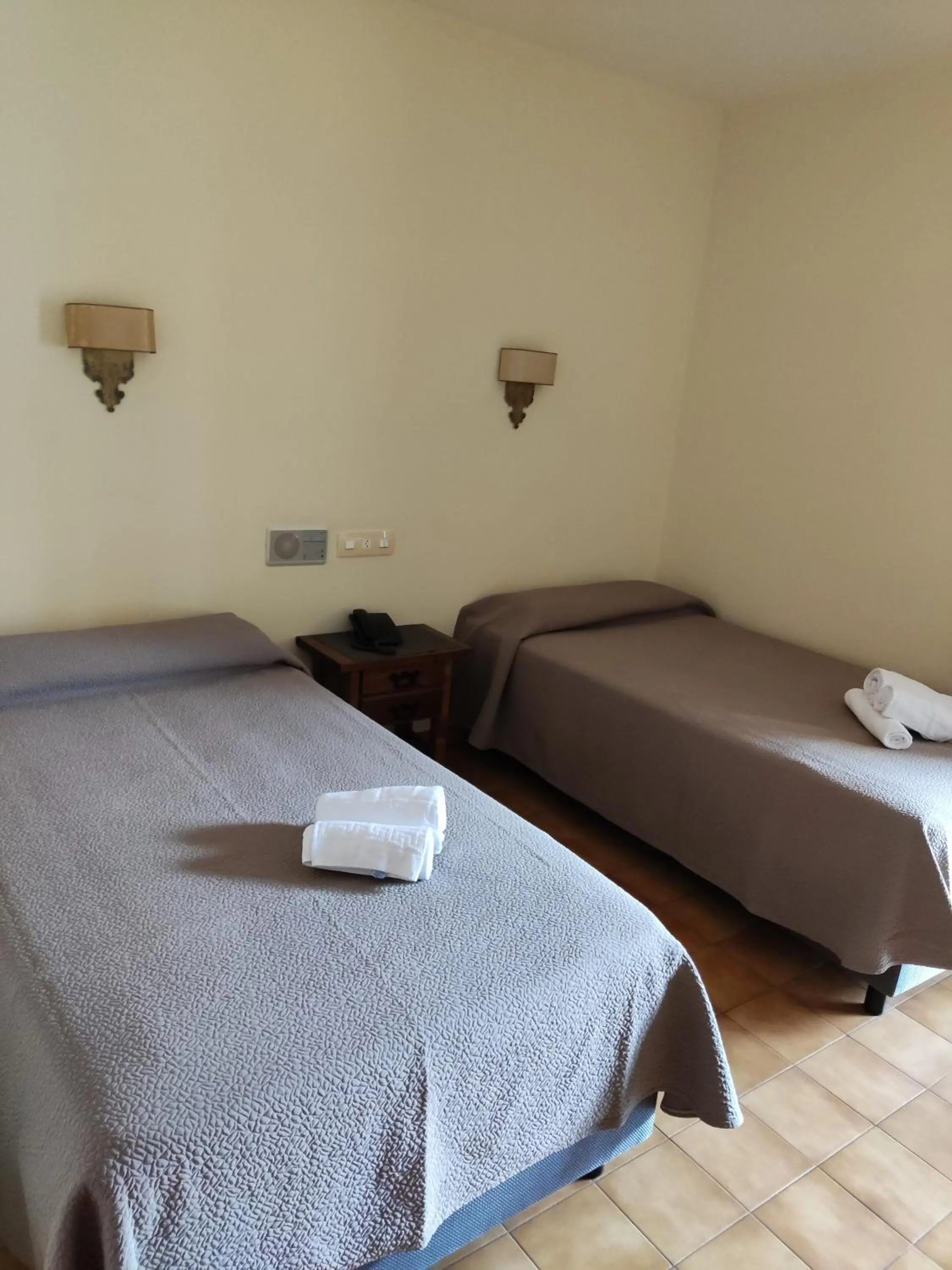 Bed in Hotel Nuevo Cachalote