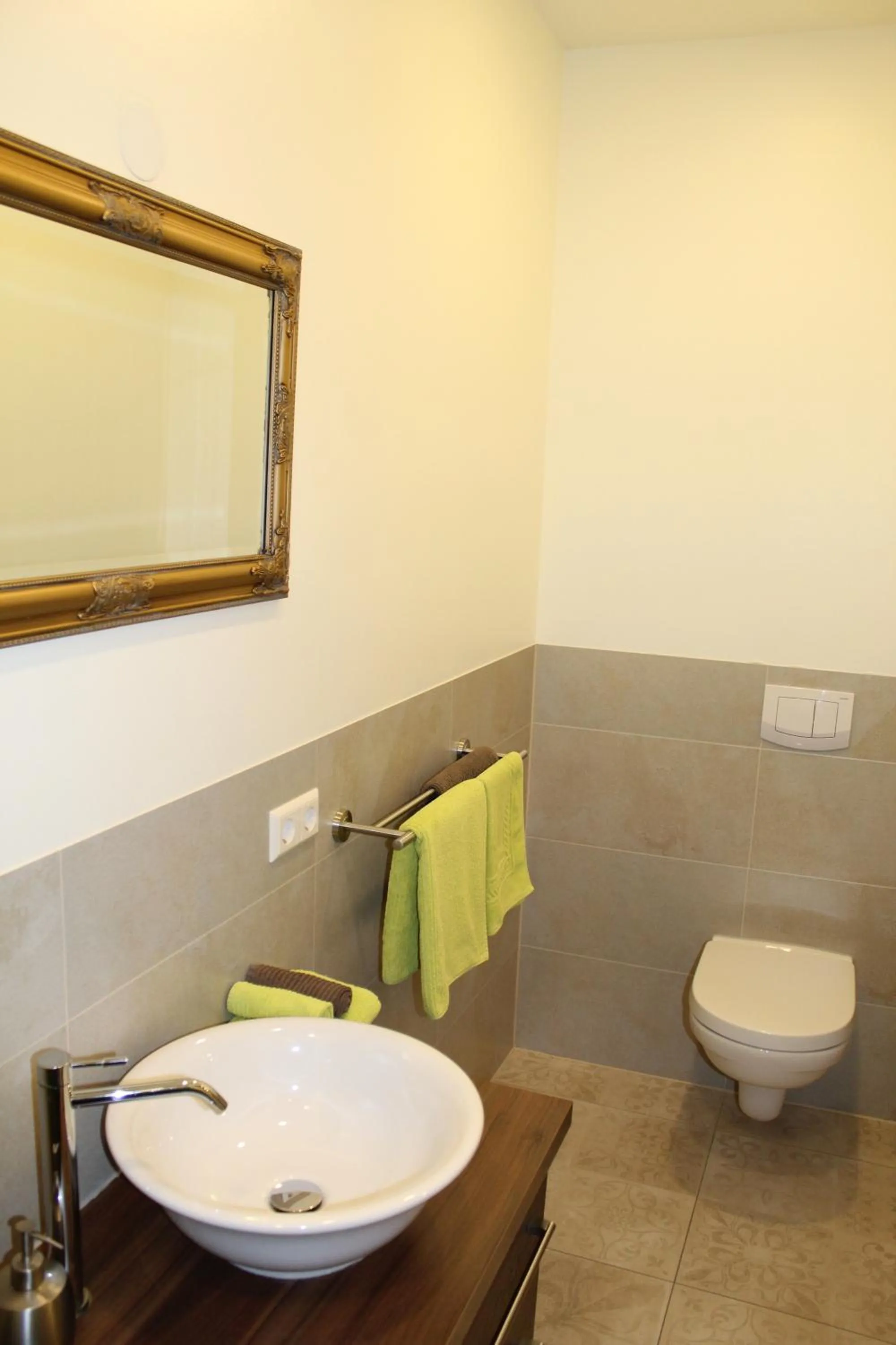 Toilet in Waldhotel Rainau