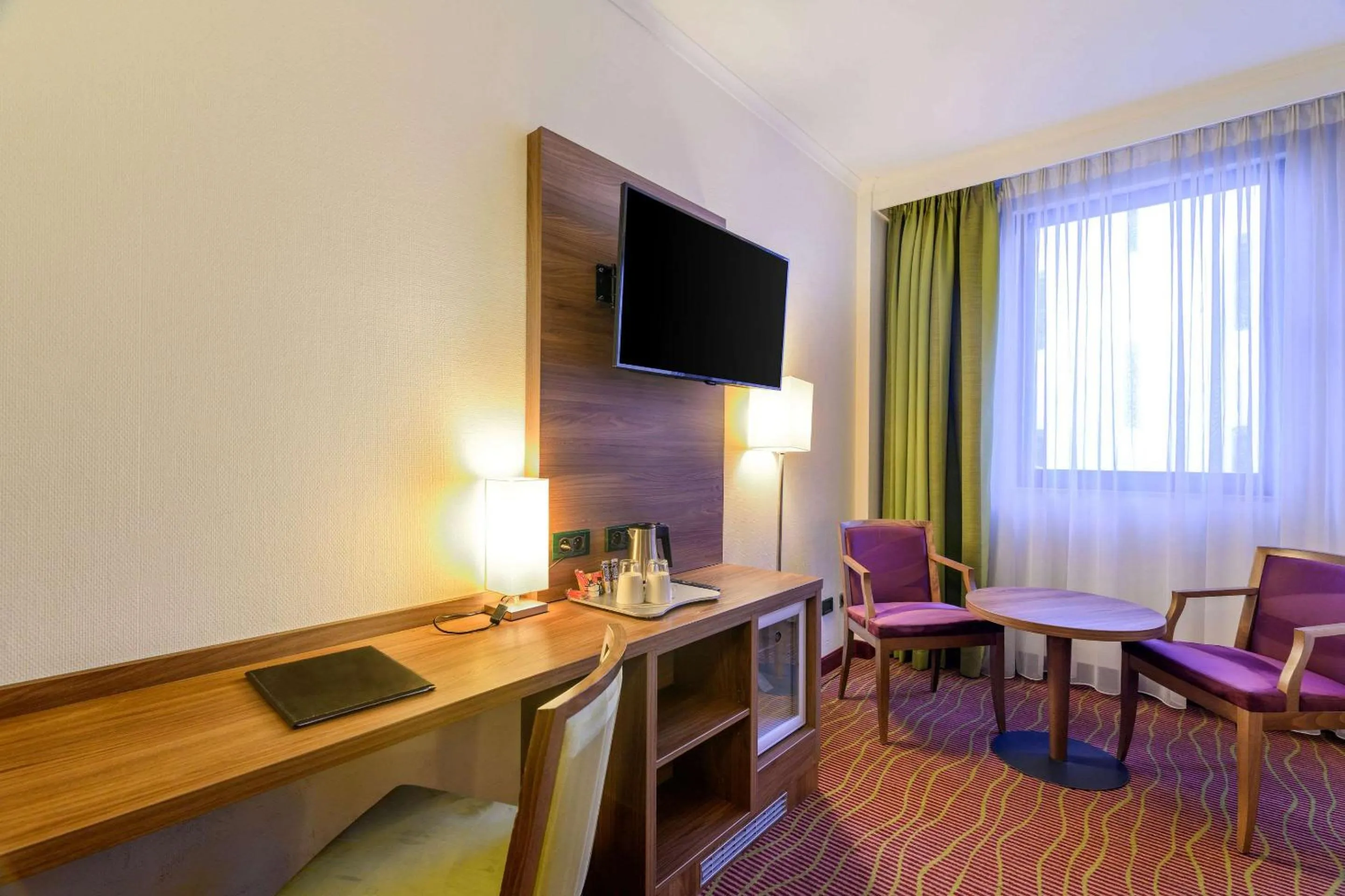 Photo of the whole room in Hotel Opera Antwerpen Centrum