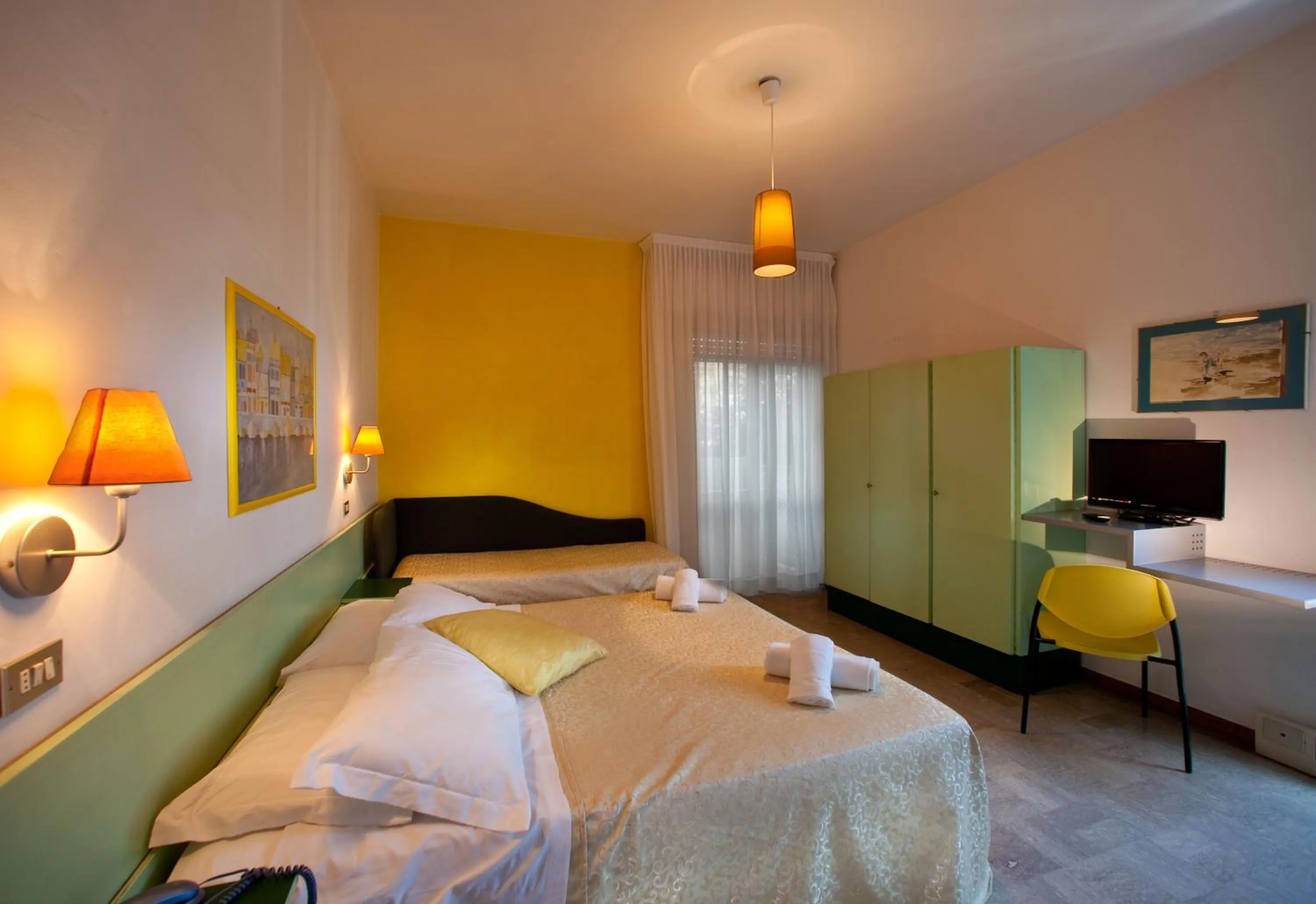 Day, Bed in Hotel Ivano