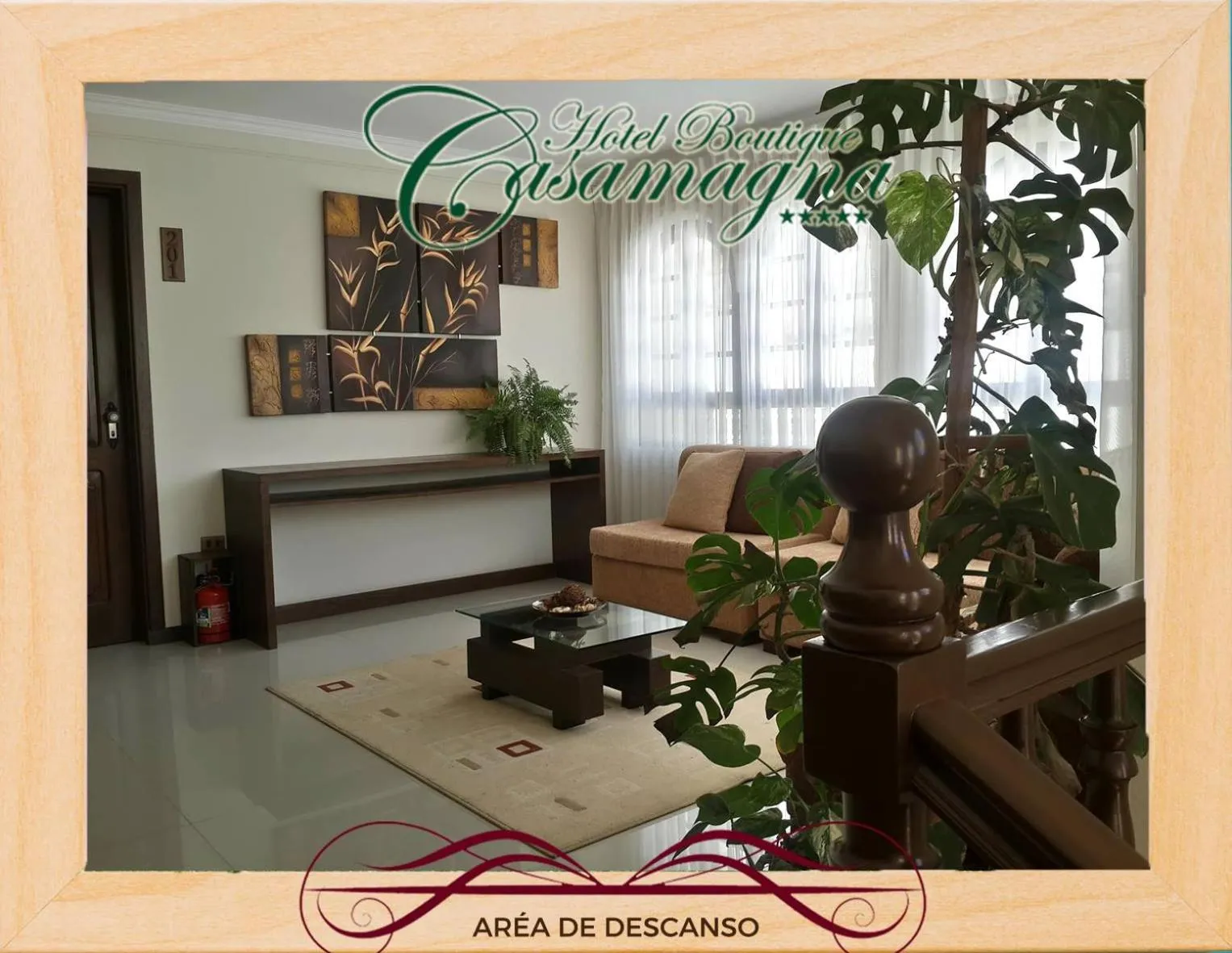 Communal lounge/ TV room in Hotel Boutique Casamagna