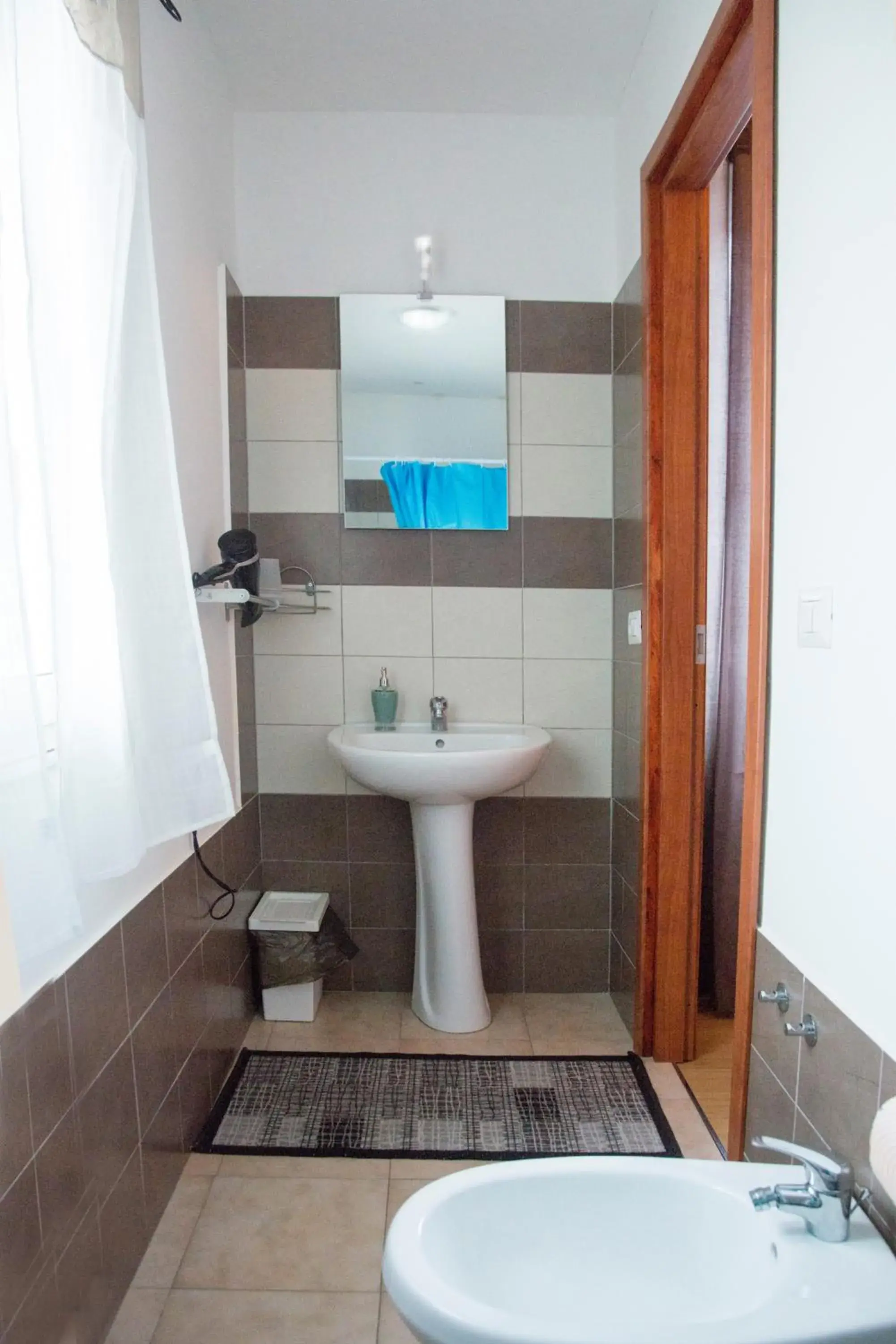 Single Room with Private Bathroom in B&B Caffelletto - Papardo Single Room with Private Bathroom in B&B Caffelletto - Papardo