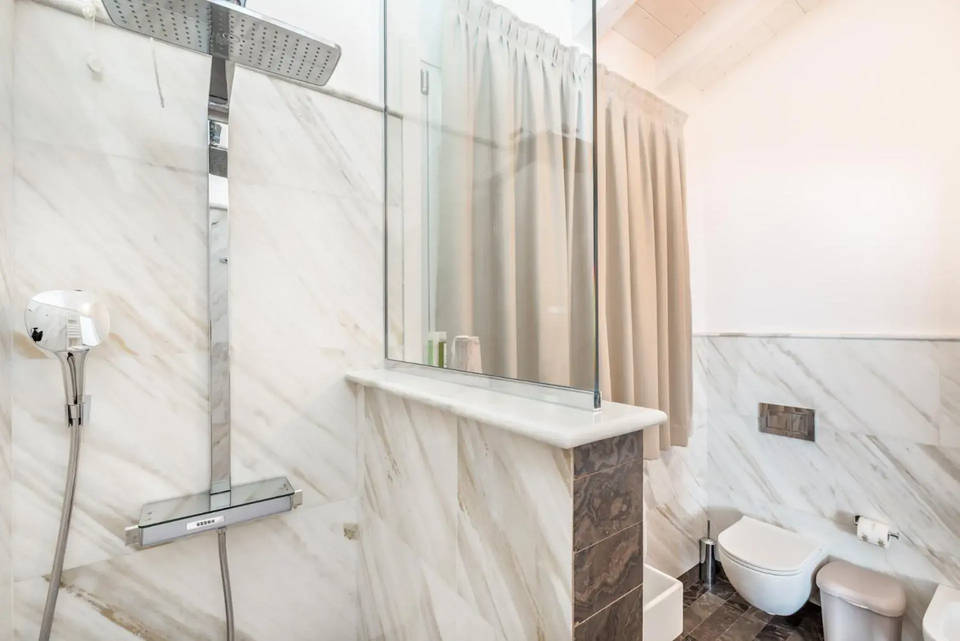 Suite in Hotel Stella Della Versilia Suite in Hotel Stella Della Versilia