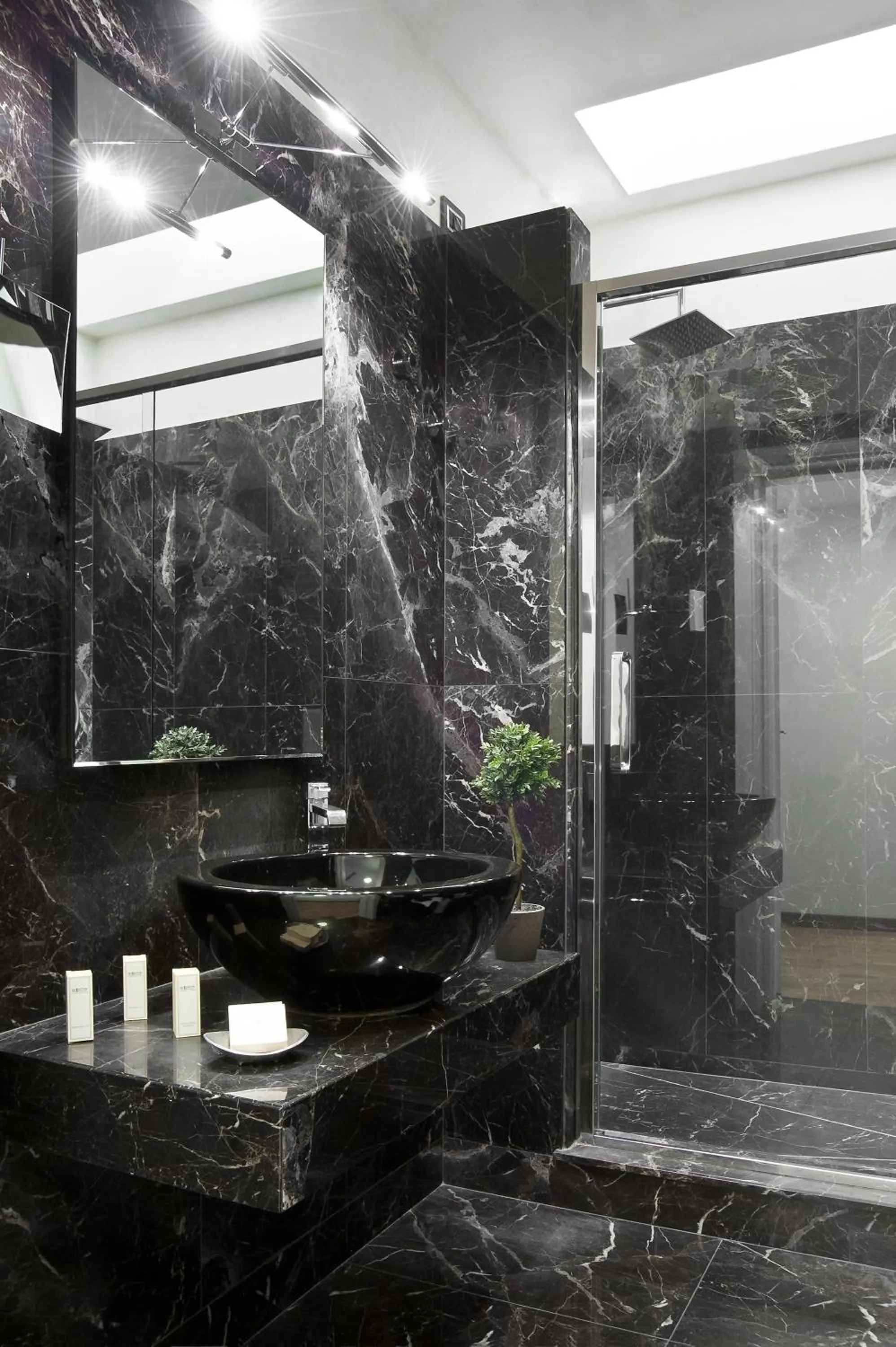 Shower in Hotel Stella Della Versilia