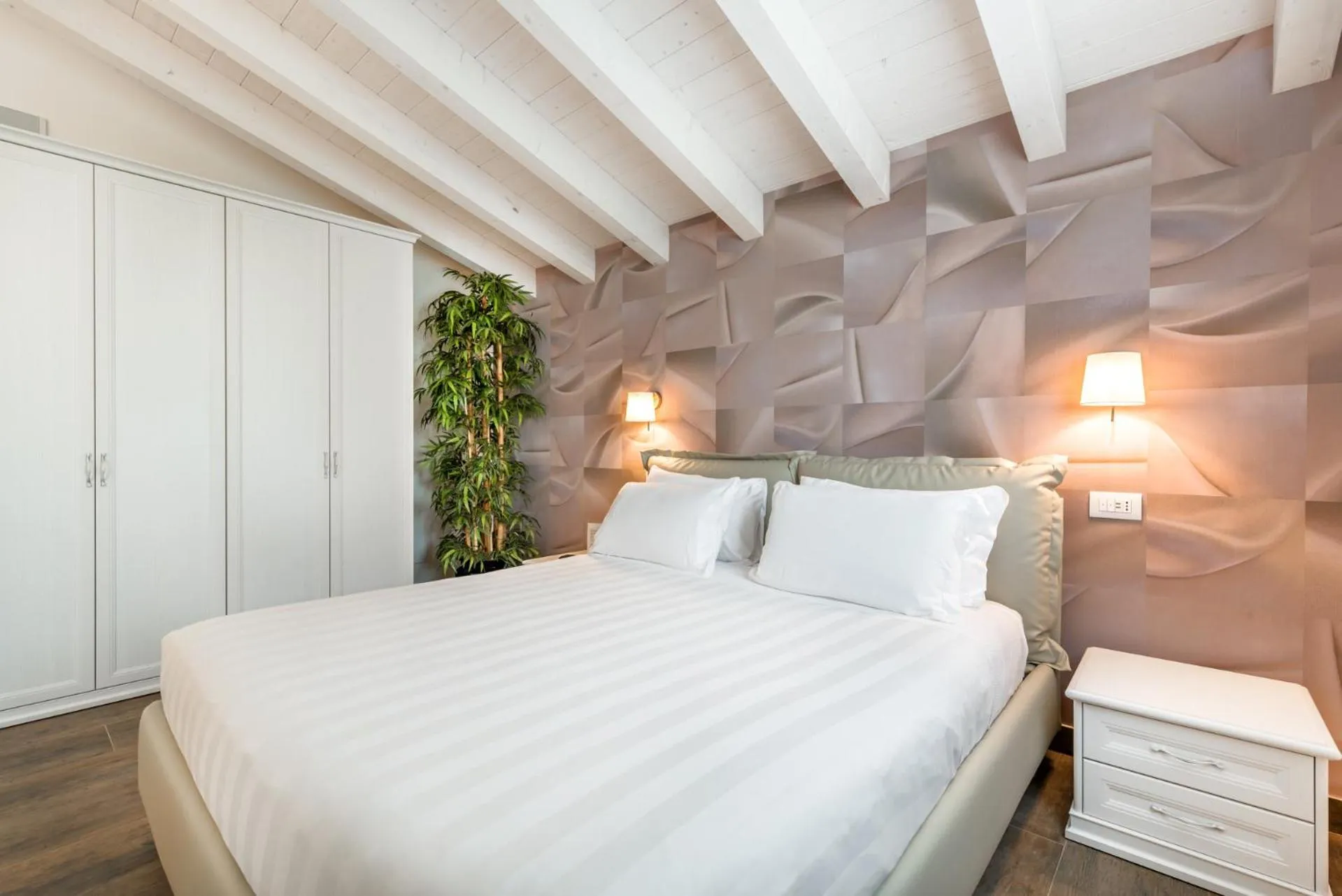 Photo of the whole room, Bed in Hotel Stella Della Versilia