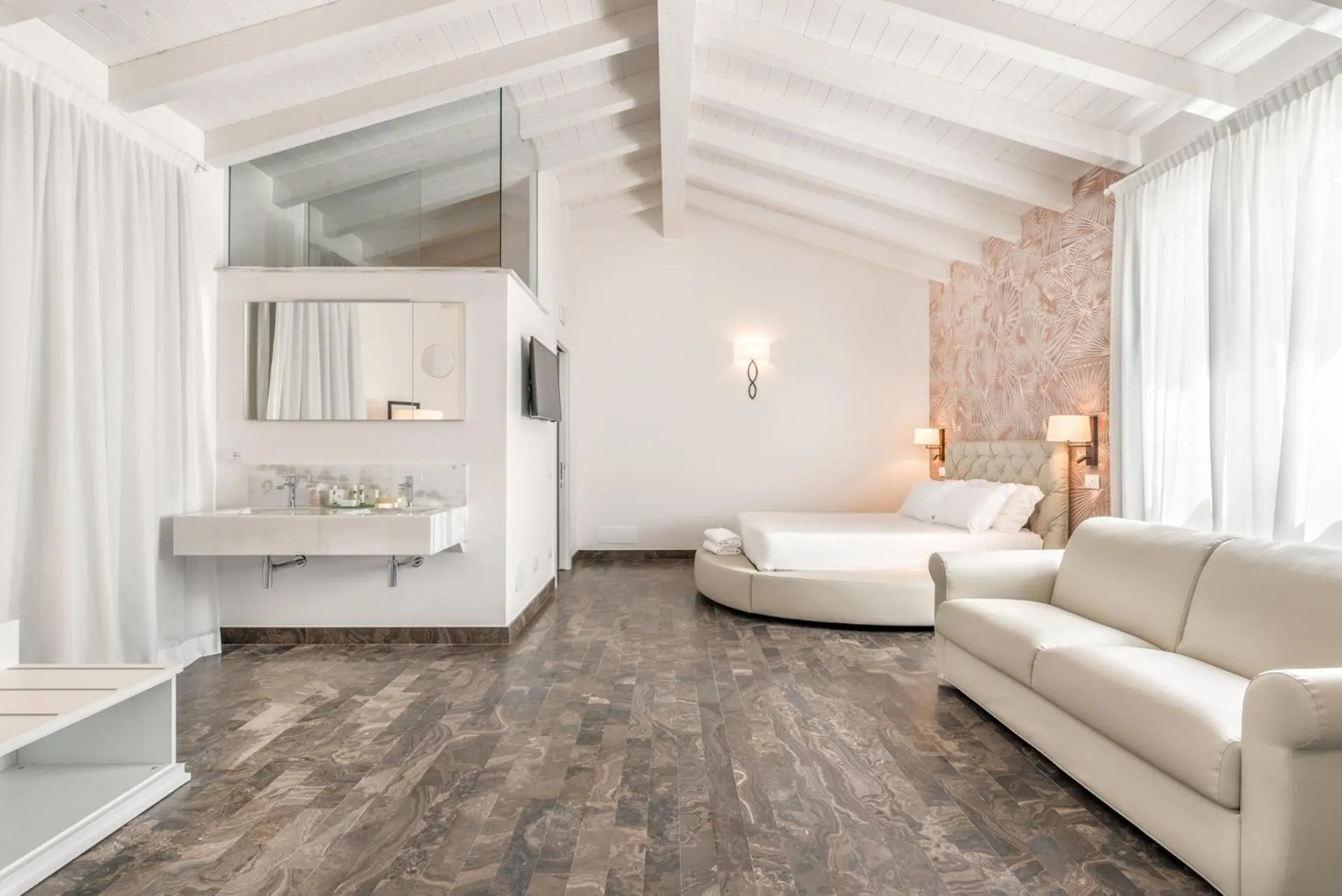 Photo of the whole room in Hotel Stella Della Versilia