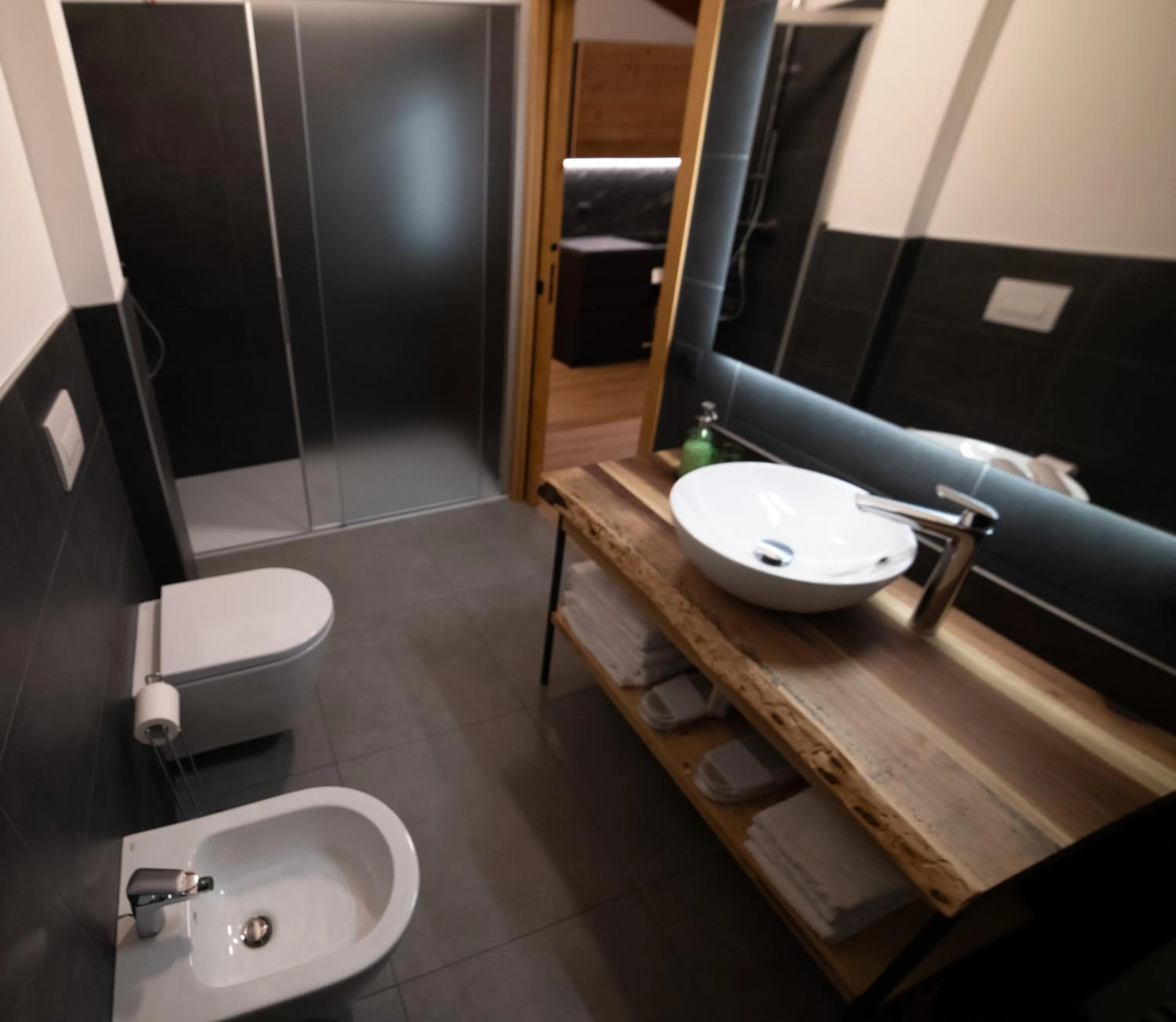 Bathroom in Hotel Santoni