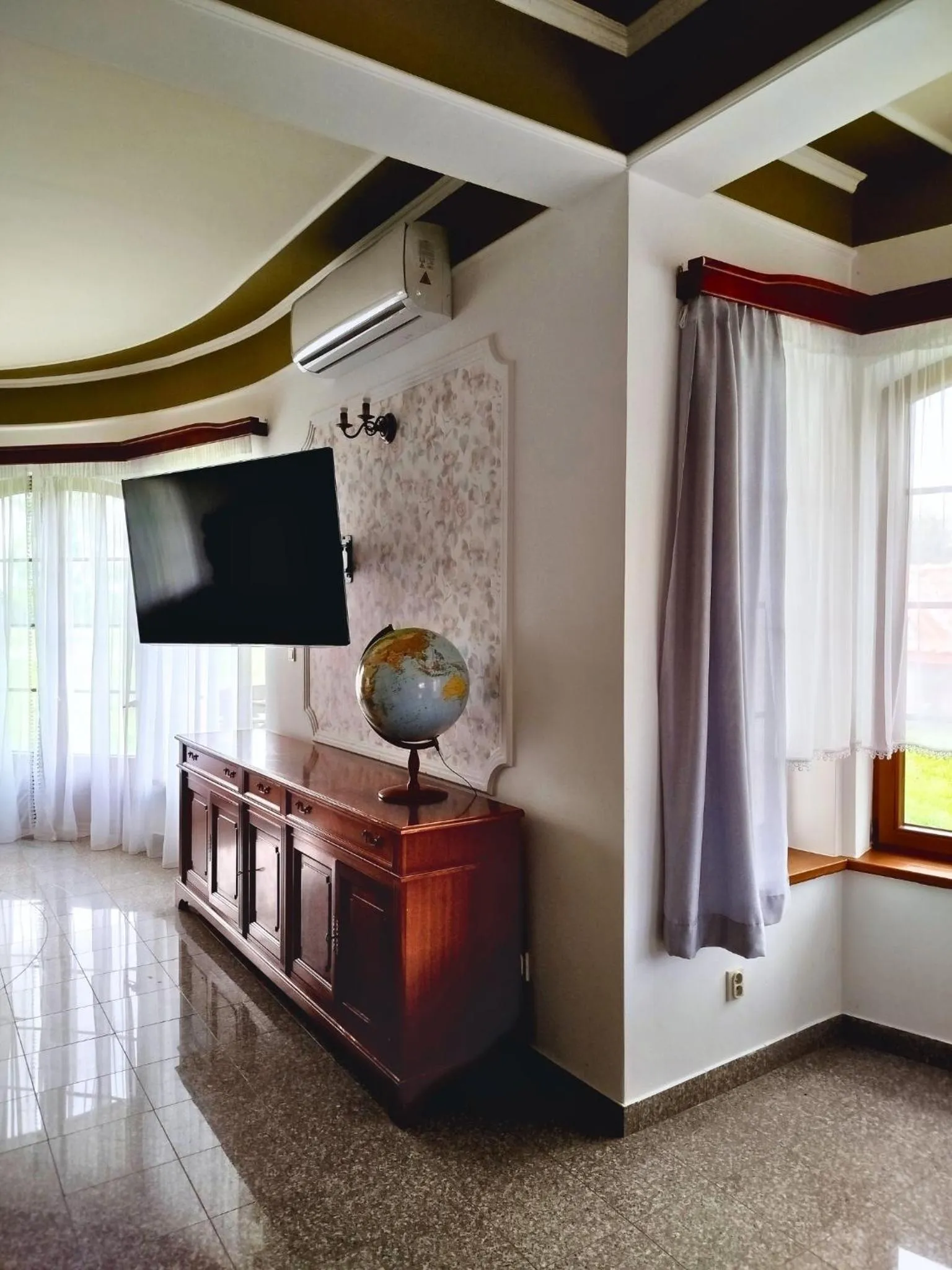 Communal lounge/ TV room in Targowski Dwór Mazury