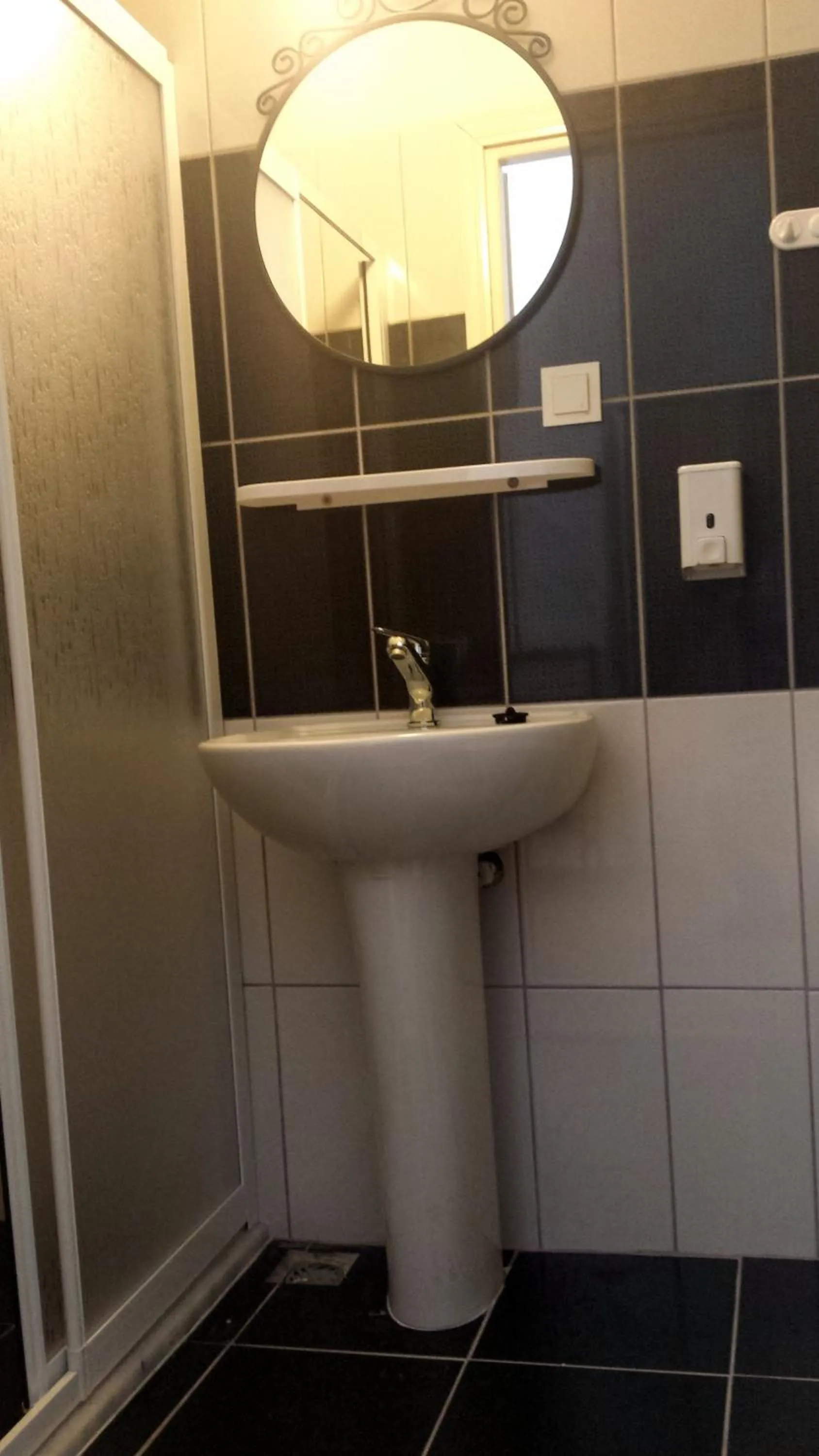 Bathroom in Kilim Hotel