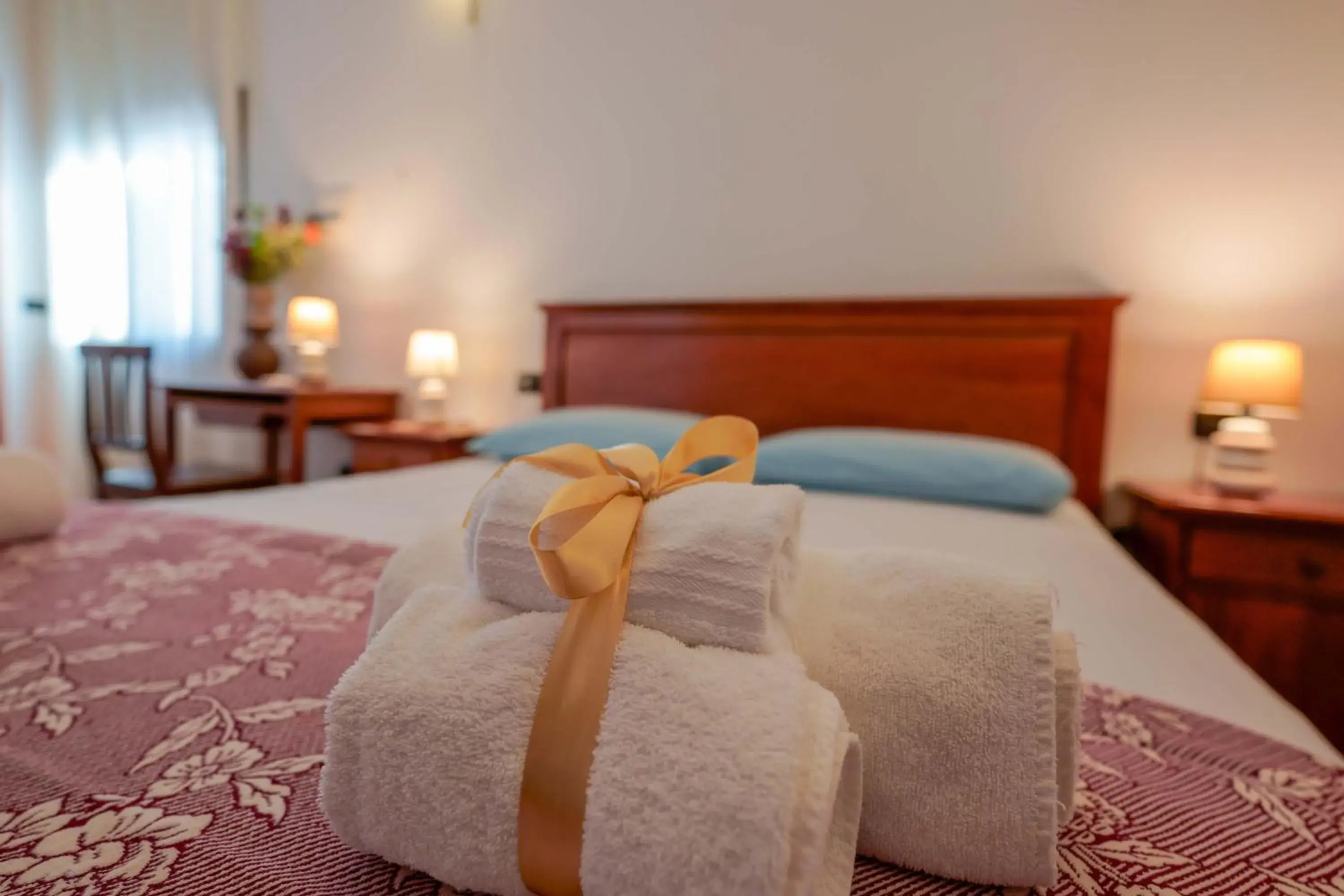 Quadruple Room with Bathroom in Antico Frantoio Cairoli B&B Exclusive Room Quadruple Room with Bathroom in Antico Frantoio Cairoli B&B Exclusive Room